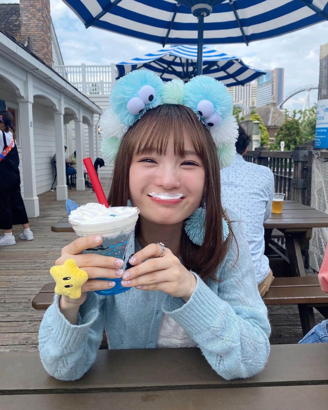 のインスタグラム：「あざとくて何が悪いの？🩵 ⠀ ⠀  ⠀ #彼女の私服がかわいい #低身長コーデ #sサイズコーデ #sサイズ女子 #骨格ウェーブ #usj #ユニバ #ユニバコーデ ##セサミストリート #クッキーモンスター #水色コーデ #スーパースター #ジョーズ #fint #フィント #zara #zaraコーデ #ザラ #ザラジョ #ザラコーデ #merryjenny #メリージェニー #バレエシューズ #テーマパーク #ootd」