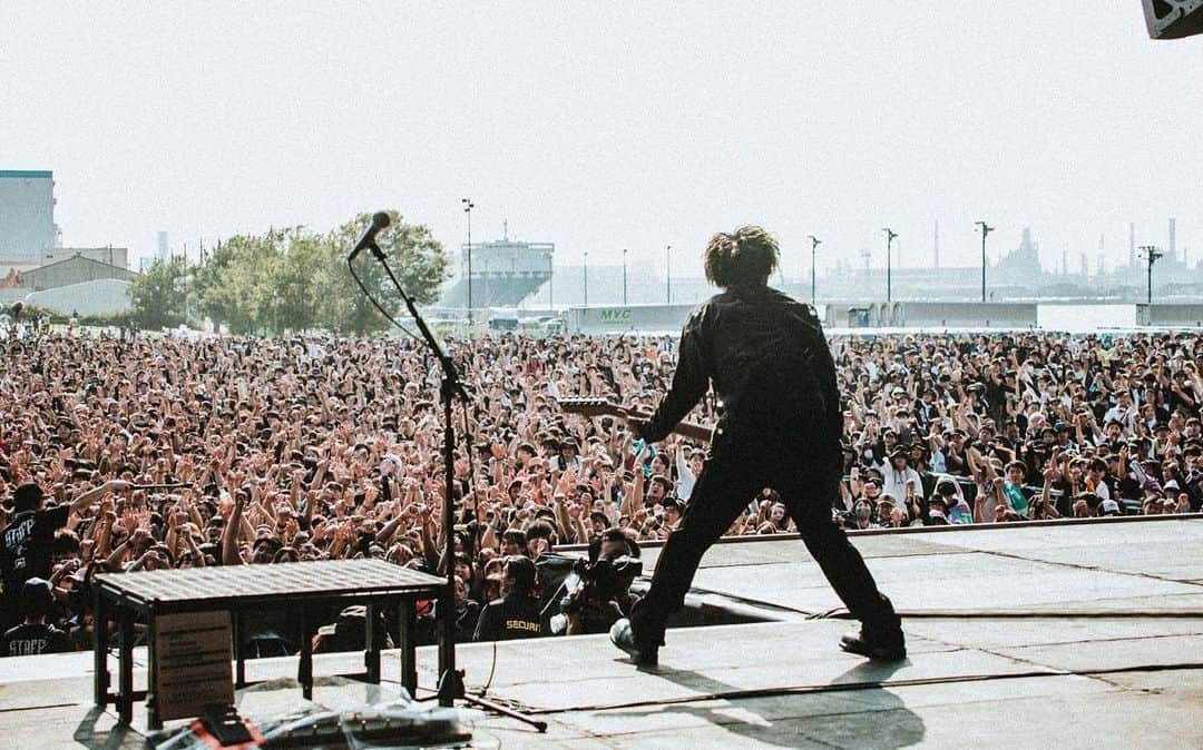 coldrainさんのインスタグラム写真 - (coldrainInstagram)「DEAD POP FESTiVAL 2023 - 解 -  SiM🫶  Photo by @yamada_mphoto   #SiM  #coldrain  #DPF23」6月25日 20時40分 - coldrain_official