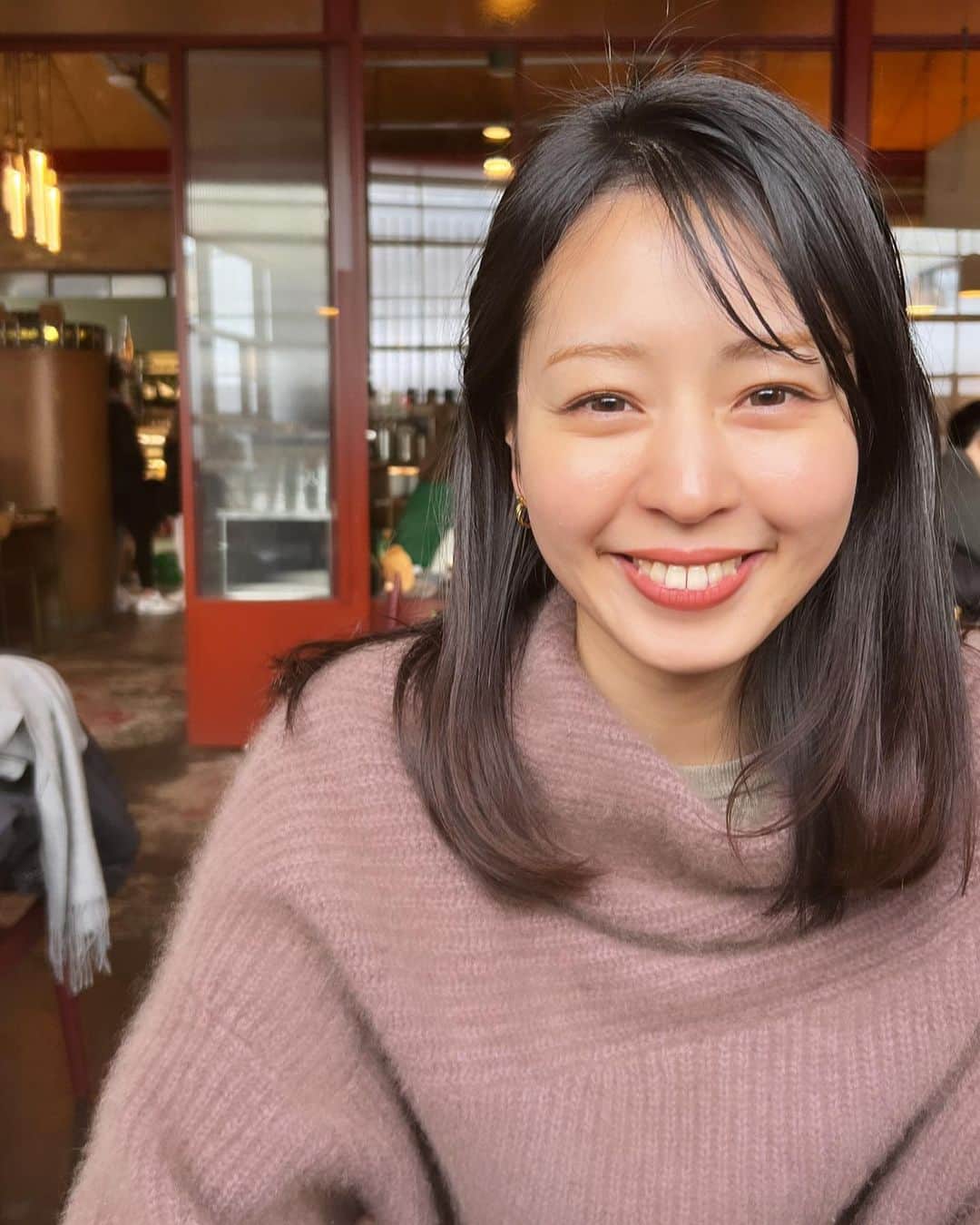 信長ゆかりのインスタグラム：「. ☕️🤎 よき日☺︎ #melbourne #melbournepicnics #melbournefoodie #melbournefood #melbourneeats#australia#shooting#model#modellife#dayoff#coffee#melbournecafe #stali  staffさんもfriendlyで居心地よかった🫶」