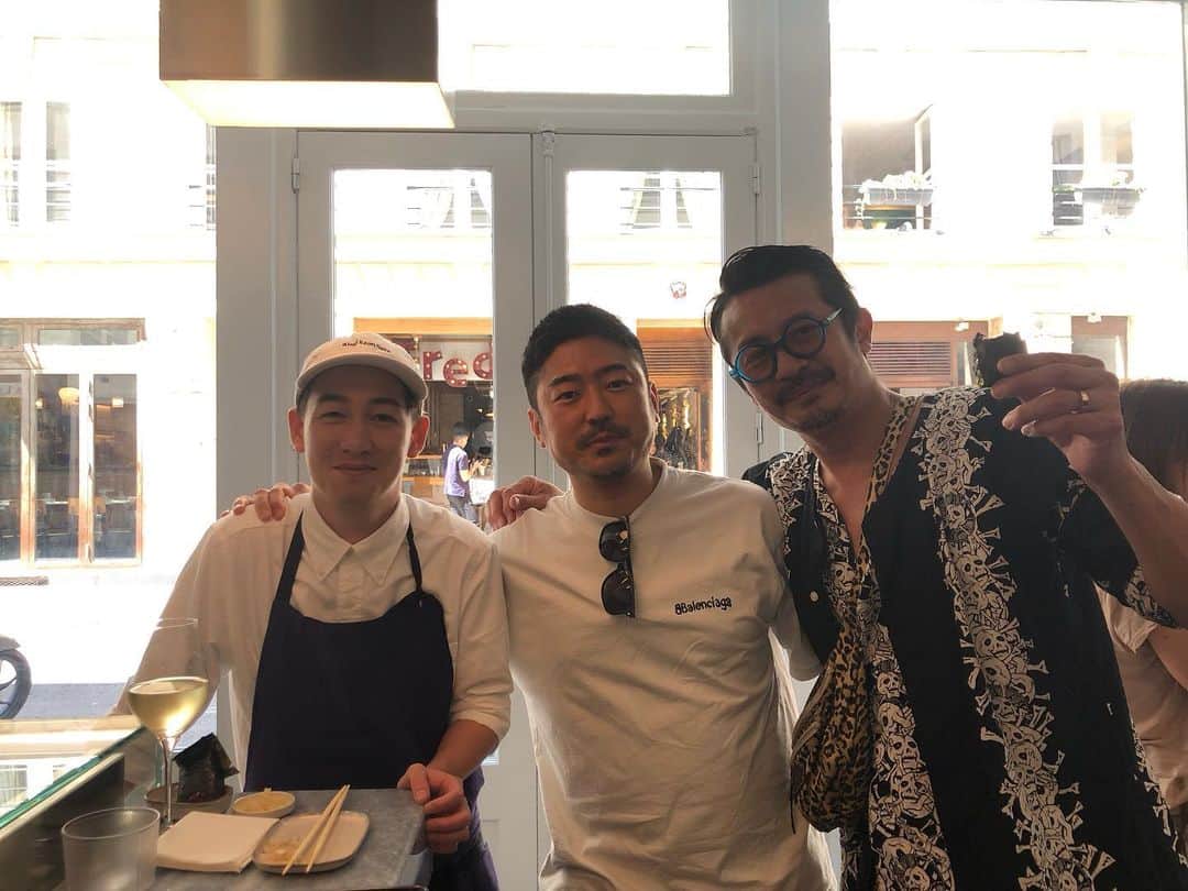 石塚啓次のインスタグラム：「ヒデご馳走様でした！ マービンありがとう！ (長女の元同僚) タクちゃんまたね！  @hidenobu.kambaru  @takuparis   #石塚啓次 #YouTube #宵宵祇園  #yoiyoigion  #ブエナビスタデポルテ #buenavistadeporte #バルセロナ」