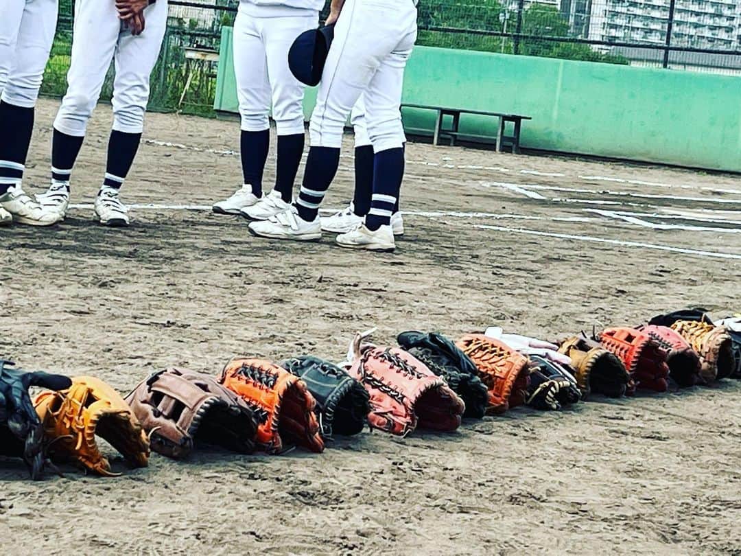 のインスタグラム：「さぁ、夏大会だ☀️❗️  壮行会やバーベキューや、で 一日グラウンドにいて、 母はもう夏バテですが🤣  #高校野球#球児の母 #明日からの仕事に備え #早く寝ます😙」