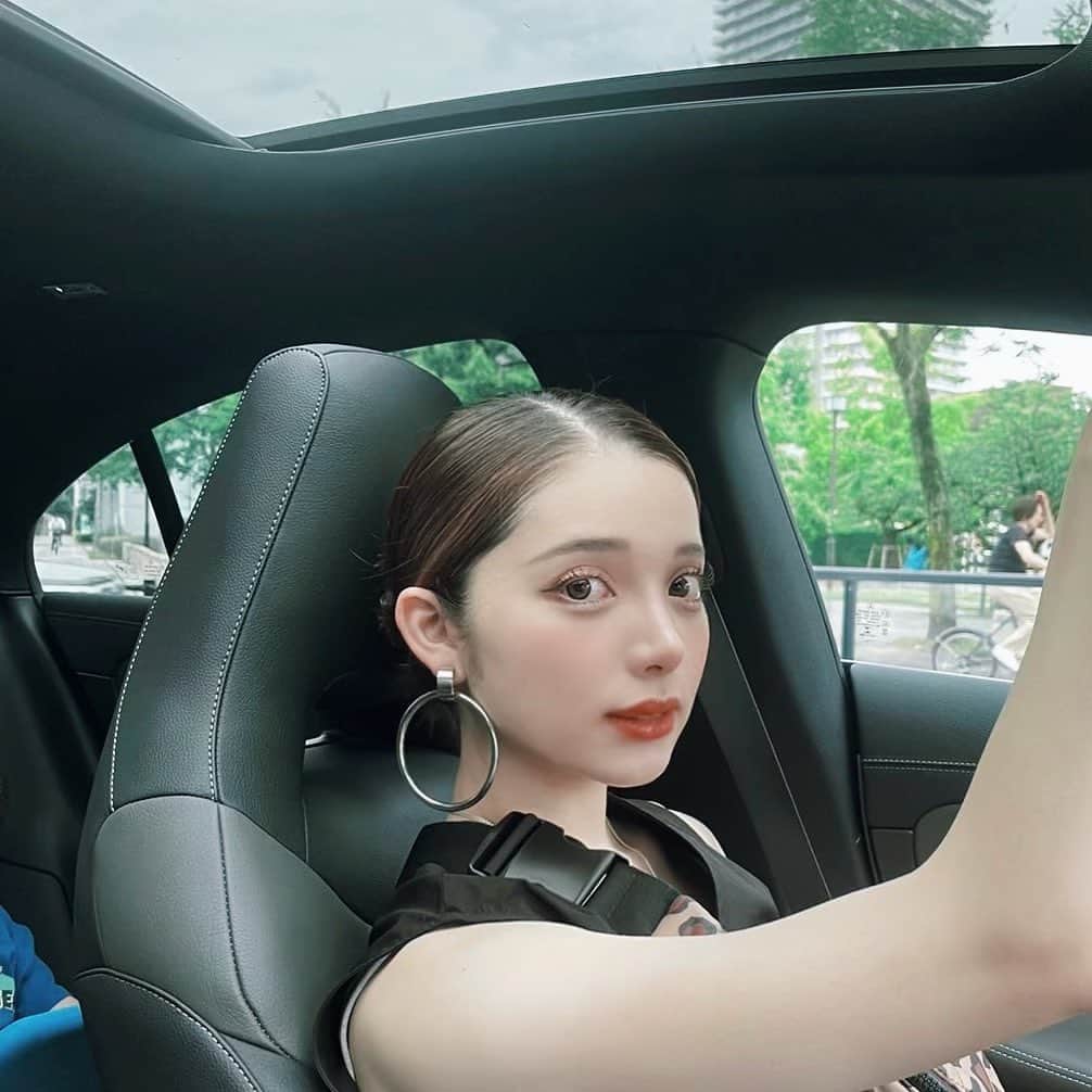 渡辺リサのインスタグラム：「ちゃんとメイクした日」
