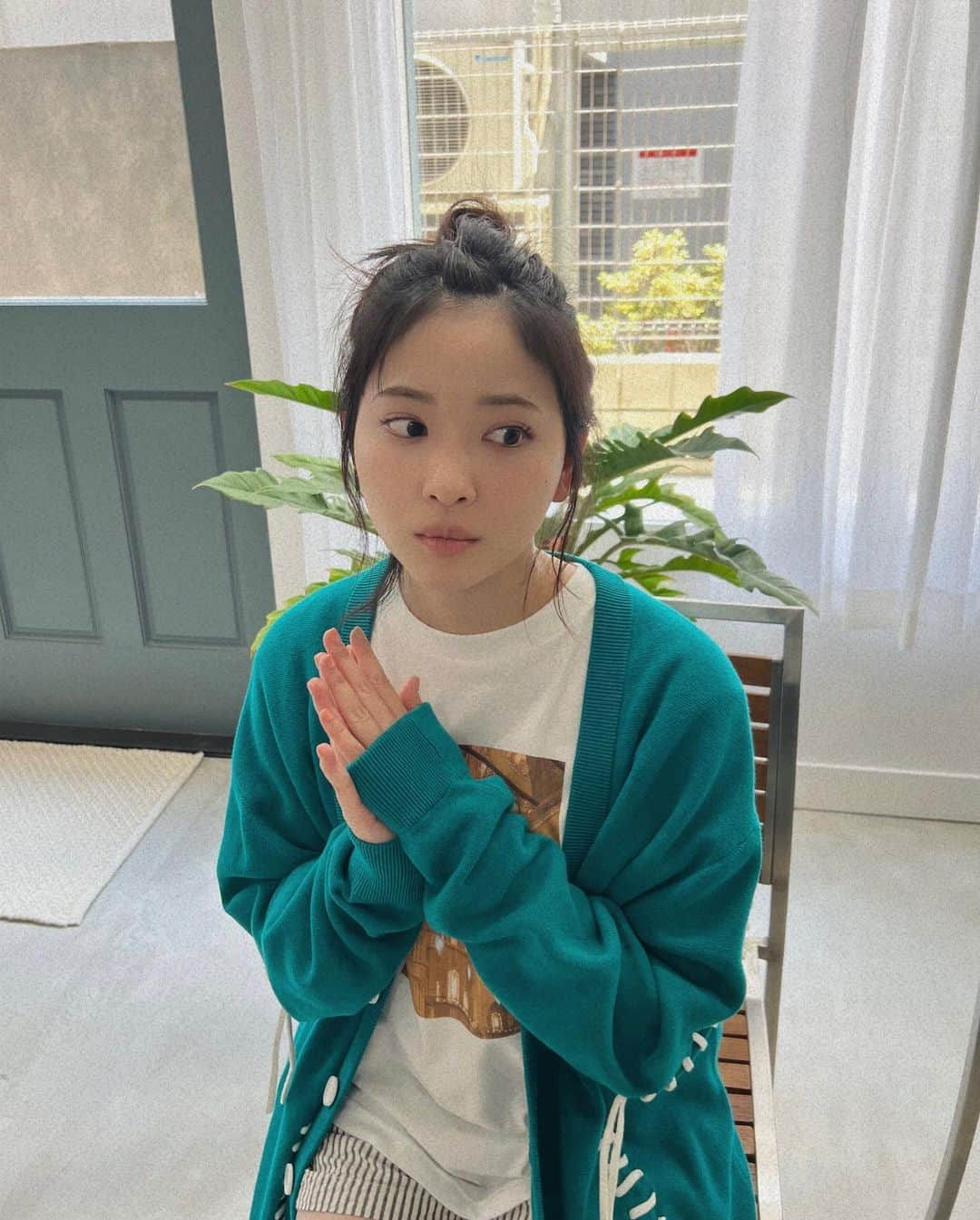 木下彩音さんのインスタグラム写真 - (木下彩音Instagram)「HANDSIGNさんの「かさね」のMVに出演させていただきました！  ぜひチェックしてみてください🫶  https://www.youtube.com/watch?v=Pj-QqQlH9V4」6月25日 21時22分 - ayane.kinoshita