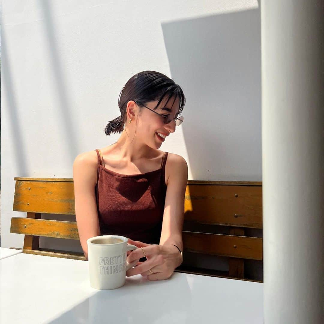 ラブリのインスタグラム：「晴れたから、娘とデートした🦋😌✨☕️ みんなは日曜日なにしてた？」