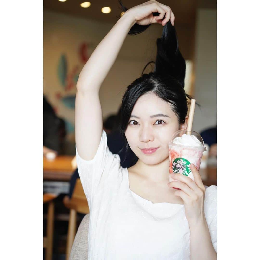 のインスタグラム：「イチゴのつもり🍓」