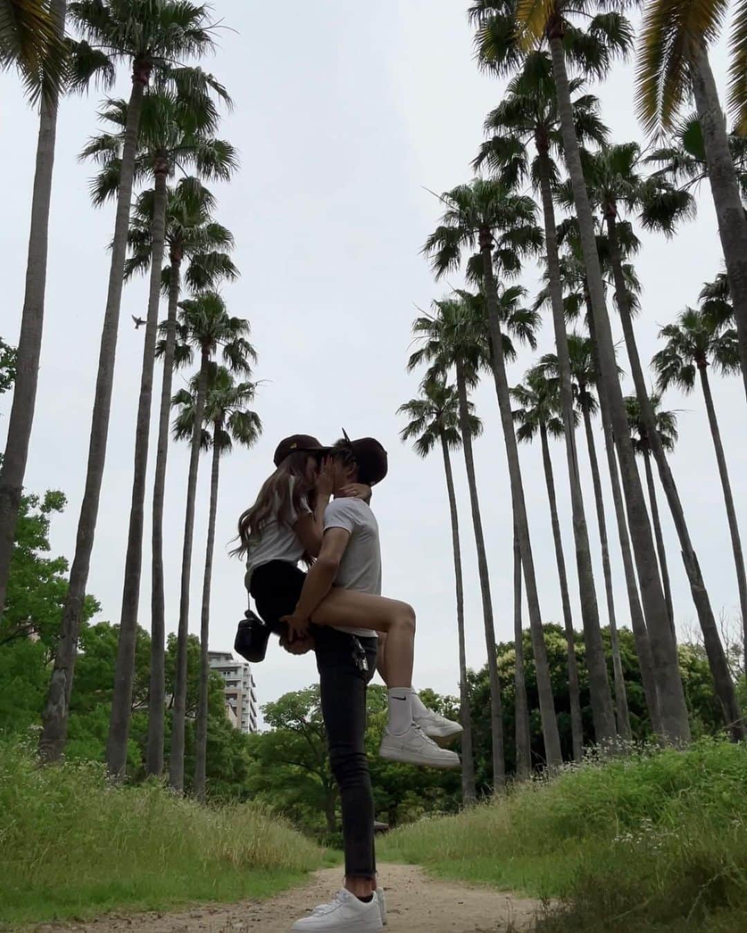 大野瑞希さんのインスタグラム写真 - (大野瑞希Instagram)「picnicしてきたよん♡   #ハワイ公園  #picnic」6月25日 22時10分 - mi_0889