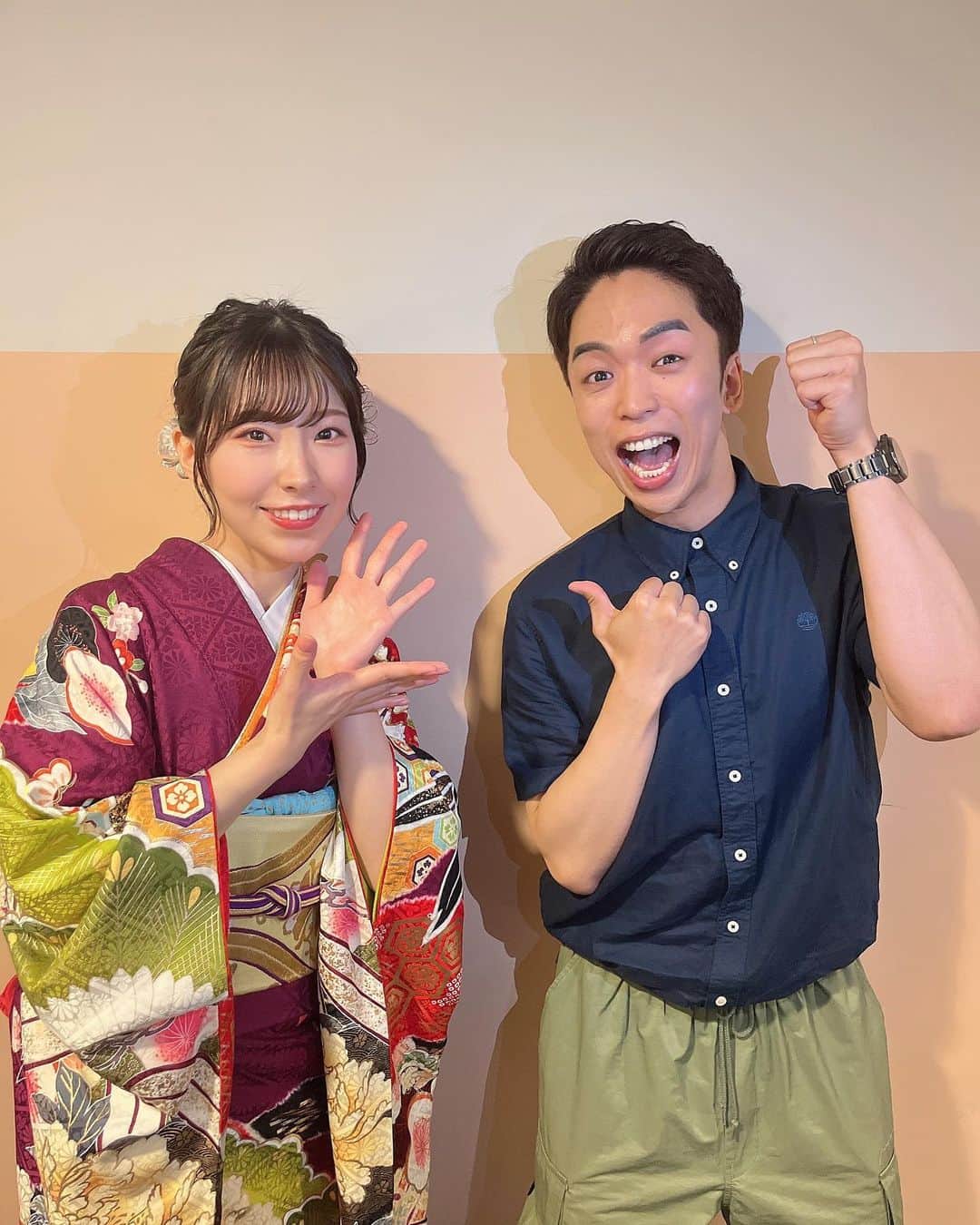 岩佐美咲のインスタグラム：「「THEカラオケ★バトル」初出場させて頂きました！　　　　　　　　　　　　　　　　　 ご覧頂き、応援してくださった皆さまありがとうございました🥹　　　　　　　　　　　　 ブログに色々書かせて頂いたので良ければ是非読んでくださいまし！　　　　　　　　　　 　　　　　　　　　　　　　　　　　　　　　　　 しらスタさんのYouTubeはよく拝見させて頂いていたので、お会い出来て光栄でした🫨！！　　　　　　　　　　　　　　　　　　　 ありがとうございました✨　　　　　　　　　　 　　　　　　　　　　　　　　　　　　　　　　 TVerで観られるみたいなので是非観てね　　　　　　 　　　　　　　　　　　　　　　　　　　　　　　　 #カラオケ #カラオケバトル #テレビ東京 #テレ東 #tver #歌 #演歌 #着物 #振袖 #振袖ヘア #ボブ #ボブアレンジ #着物ヘア #まとめ髪 #ヘアアレンジ」