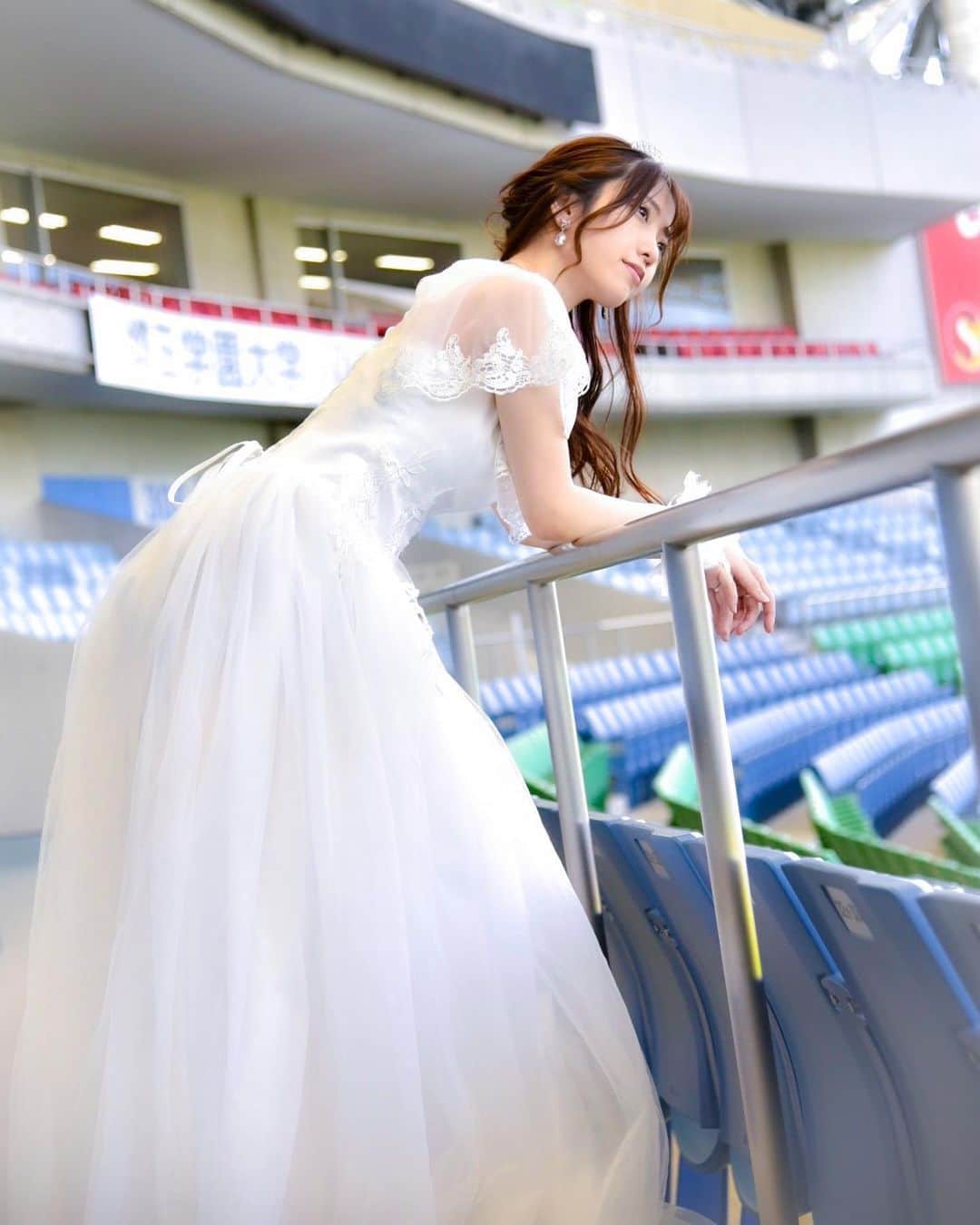 白石みずほさんのインスタグラム写真 - (白石みずほInstagram)「__ウェディング２👰‍♀️💒🤍  何枚目が好きですか？🥰  #ウェディングドレス #ドレス」6月25日 22時40分 - mizuhoshiraishi