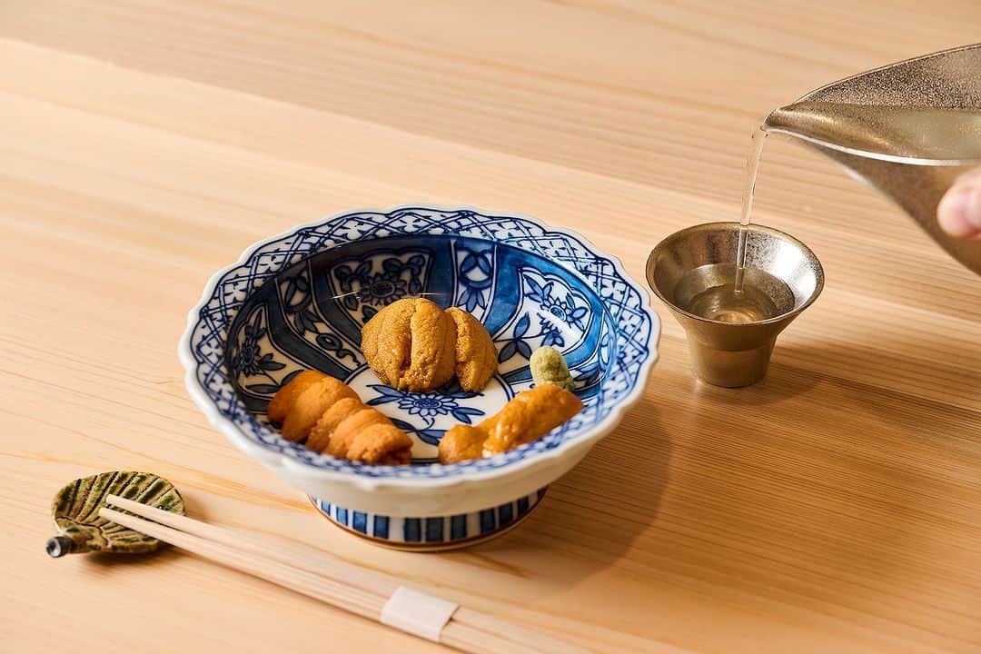 Sushi Azabuのインスタグラム：「🌸✨ Uni, a true delicacy in Japanese cuisine, steals the spotlight at Azabu.」