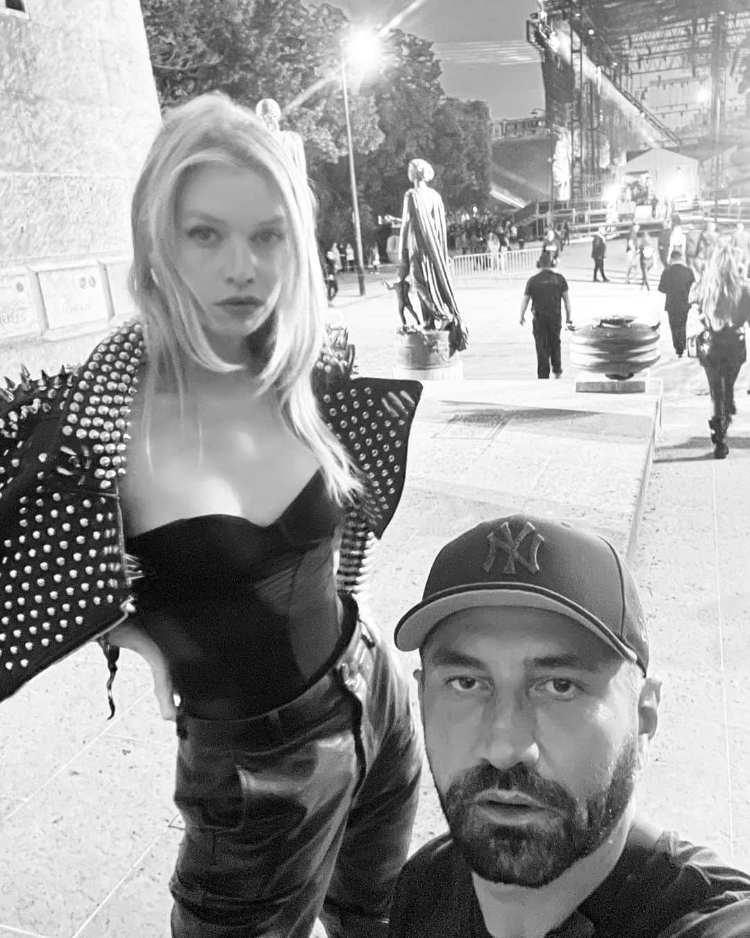 リカルド・ティッシさんのインスタグラム写真 - (リカルド・ティッシInstagram)「Paris is burning 🔥」6月25日 23時19分 - riccardotisci17