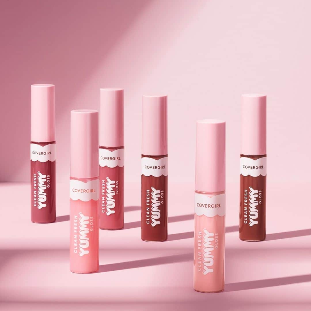 COVERGIRLさんのインスタグラム写真 - (COVERGIRLInstagram)「Roll call for our NEW Clean Fresh Yummy Gloss Daylight Collection!  💖Sunrise Blush 🌞Sunshine Rays ✨Twilight Beam 🌅Sunset Skies 🌷Daylight Pink 🌙Moonlight Eclipse  Comment the emoji of your match ⬇️  #EasyBreezyBeautiful #Covergirl #YummyGloss」6月26日 0時00分 - covergirl