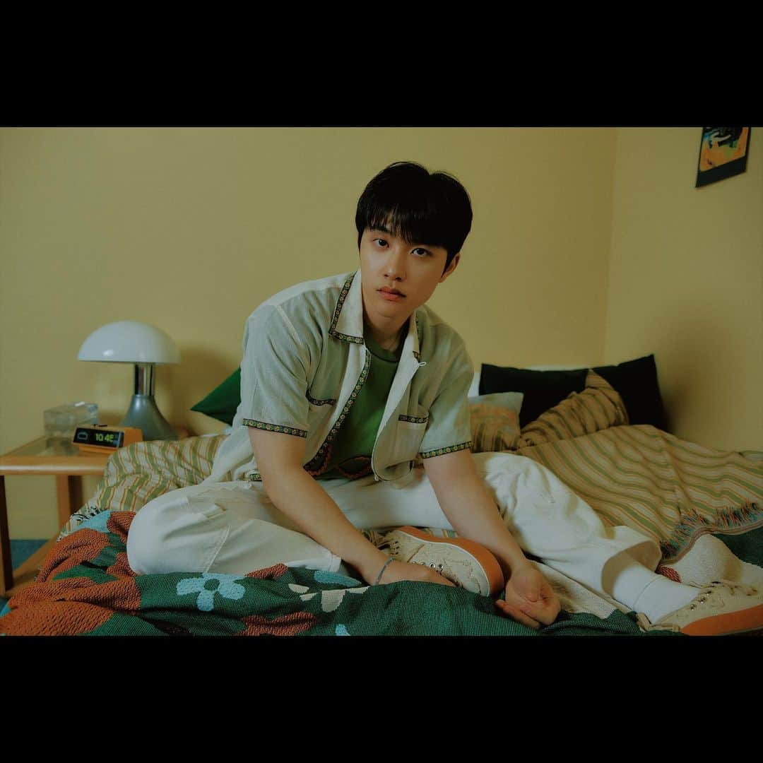 SMエンターテインメントさんのインスタグラム写真 - (SMエンターテインメントInstagram)「EXO 'Hear Me Out' Teaser Image #DO(D.O.) #SEHUN   【EXO The 7th Album 'EXIST'】 ➫ 2023.07.10 6PM (KST)  #디오 #세훈 @oohsehun  #EXO #엑소 #weareoneEXO @weareone.exo  #EXIST #EXO_EXIST #HearMeOut #EXO_HearMeOut」6月26日 0時05分 - smtown