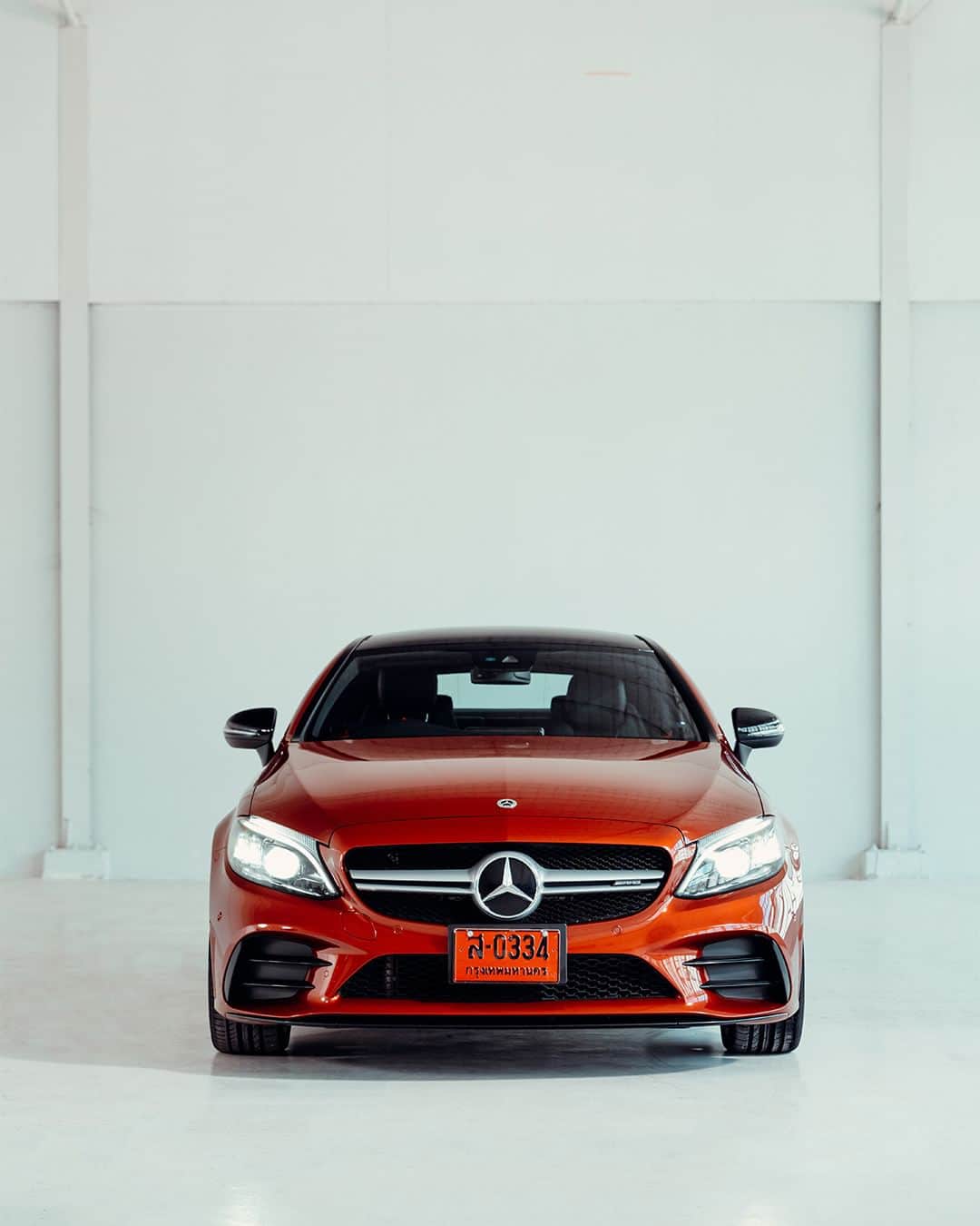Mercedes-Benz Thailandのインスタグラム：「Mercedes-AMG C 43 4MATIC Coupé  ที่สุดของความสปอร์ตที่ไม่ว่าจะขับเคลื่อนหรือหยุดนิ่งก็พร้อมสะกดคุณได้เพียงพริบตา 🏎️💥⚡️  ✅ มอบทุกความดุดันเร้าใจด้วยสีแดง Special Edition  ✅ ให้คุณได้สัมผัสจิตวิญญาณแห่งสนามแข่งได้ในทุกช่วงเวลากับระบบ AMG DYNAMIC SELECTED ที่มีให้เลือกถึง 5 โหมด ตั้งแต่ Comfort, Sport, Sport Plus, Individual และ Slippery ✅ ปลดปล่อยได้ทุกข้อจำกัดด้วยเครื่องยนต์เทอร์โบคู่ AMG V6 ขนาด 3.0 ลิตร พร้อมอินเตอร์คูลเลอร์ ให้คุณร้อนแรงได้ทุกอัตราความเร็ว  *อุปกรณ์บางส่วนในภาพอาจแตกต่างจากที่จำหน่ายจริง โปรดตรวจสอบรายการอุปกรณ์ของรถยนต์แต่ละรุ่นที่ผู้จำหน่ายฯ อย่างเป็นทางการทั่วประเทศ​​  #AMGMonday #C43 #Coupé #MercedesAMG #MercedesBenzThailand」