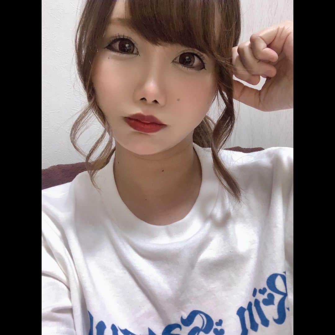 瀬乃ひなたのインスタグラム：「最近暑すぎっ😓！ . . . . . .  #セルフィー　#av女優　#セクシー女優 #自撮り　#自撮り女子  #自撮り界隈  #instagood  #instalike  #フォローミー  #followme  #自撮り大会　#ふぉろーみー　#いいね歓迎 #いいね大歓迎 #ふぉろーしてください #ポニーテール　#ポニーテール女子 #ポニテ」