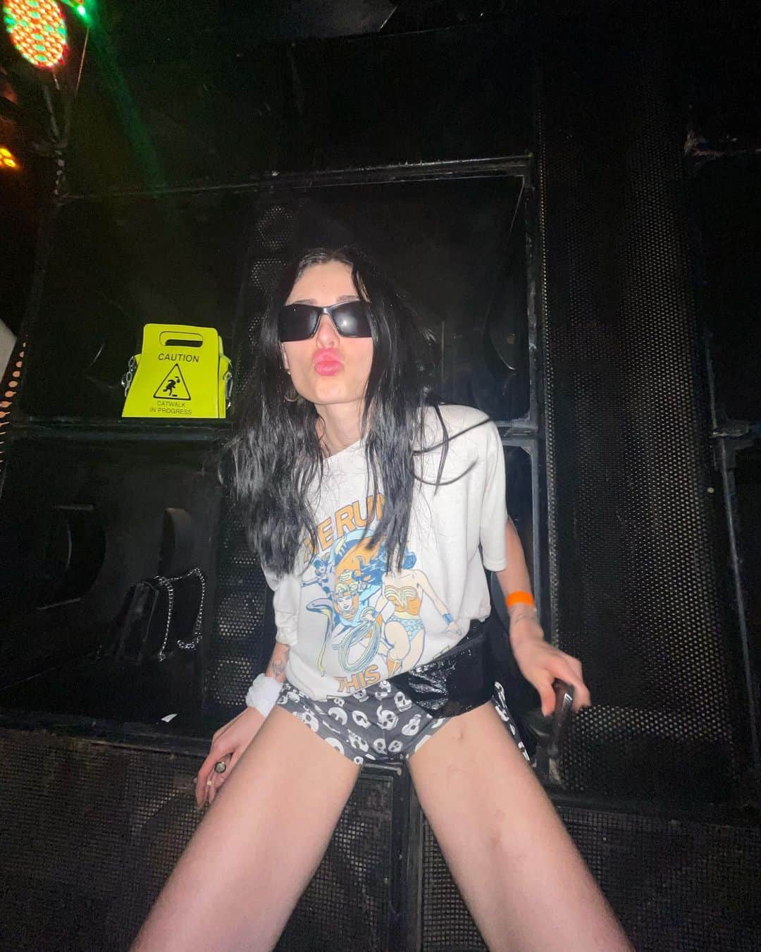 Greta Menchiのインスタグラム：「La festa giusta quando capita? La sera prima del volo. Ovvio. Ultime responsabili 24 ore 👹🪽 oh geoguess me」
