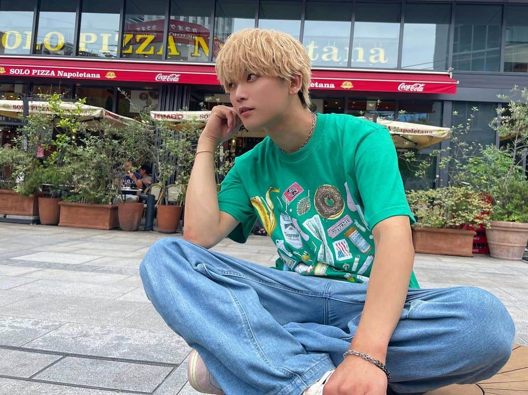 りょーたさんのインスタグラム写真 - (りょーたInstagram)「🍀🫛💚  #supreme  #nike  #シュプリーム #ナイキ  #夏服コーデ  #デニムコーデ」6月26日 21時00分 - mvyalggkadeg