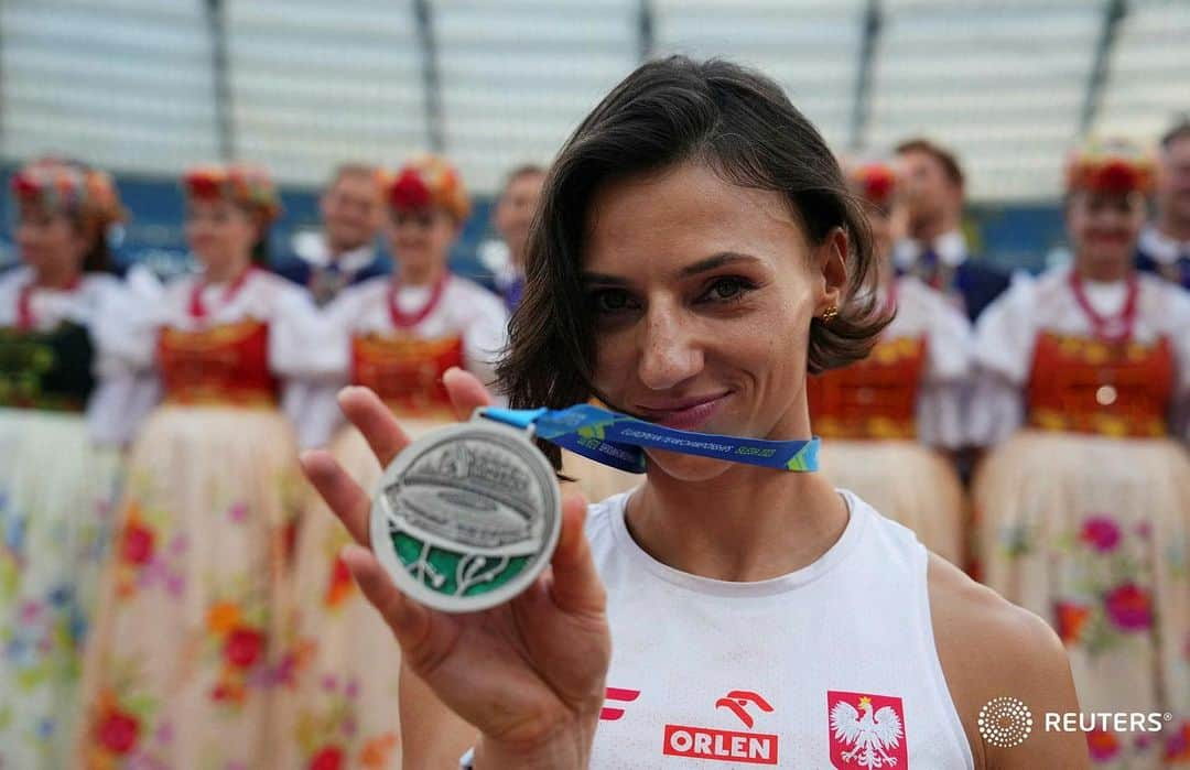 アンナ・キールバシンスカのインスタグラム：「Lovely @annakielbasinska 🥰🇵🇱 European Games - Athletics - Silesian Stadium, Chorzow, Poland - June 25, 2023 Poland's Anna Kielbasinska reacts after finishing the Women's 200m, Division 1 Heat A in fourth place REUTERS/Aleksandra Szmigiel #ania #polishgirl #happy #athlete #athletics」