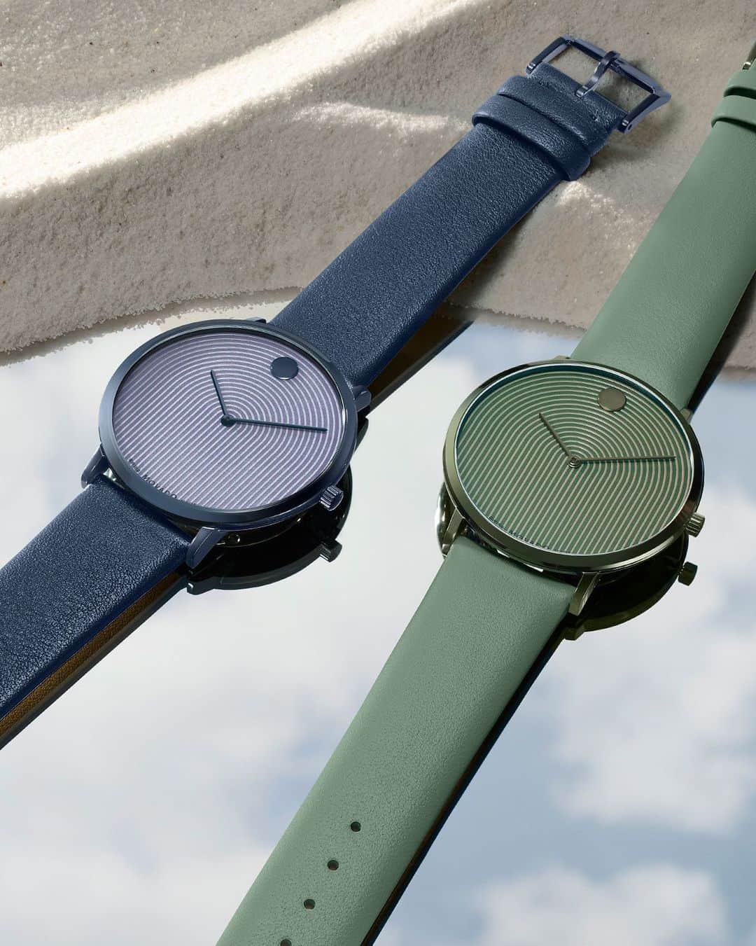 モバードのインスタグラム：「Sleek, minimal and on-trend arc-textured dials define our new #Modern47 styles. Tap for details.」