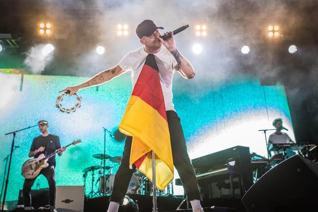OneRepublicのインスタグラム：「Wiesbaden tonight was insane. Loudest crowd of the tour so far. ❤️🇩🇪❤️」