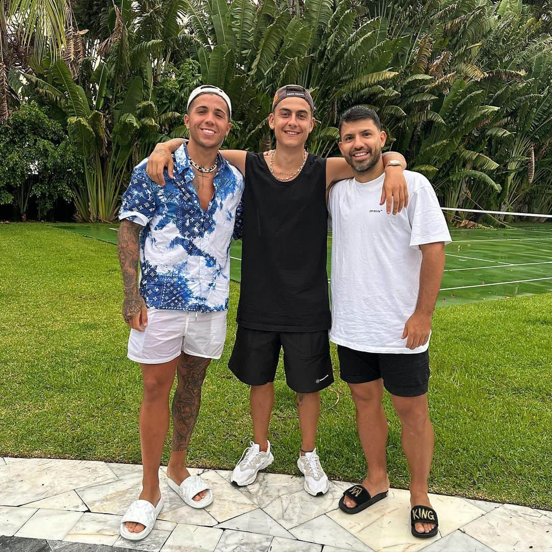 パウロ・ディバラさんのインスタグラム写真 - (パウロ・ディバラInstagram)「😎🏝️」6月26日 7時22分 - paulodybala