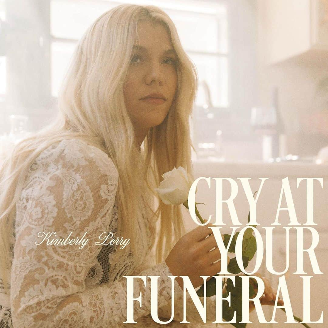 キンバリー・ペリーのインスタグラム：「a little cry at your funeral for a sunday night.   i wrote this song with my buddy @telemitry - i dunno about you but it’s taken me a long time to learn the art of forgiveness. historically, i either just cut a person out of my life entirely after getting hurt by them OR i’d absorb it, ignore it, and stay close to them even tho i knew it was unhealthy and disrespectful to myself to do so.   be it a former flame, friend, or member of your family - cry at your funeral is about celebrating the life and milestones of someone you loved - but doing so from a distance. it’s about forgetting the bitterness but keeping the boundary. hope it helps you clean out the closets in your heart a little bit like it has mine. 🫶🫶  raise your hand if all your sad girl (and guy) tears have run dry. 🤚🤚」