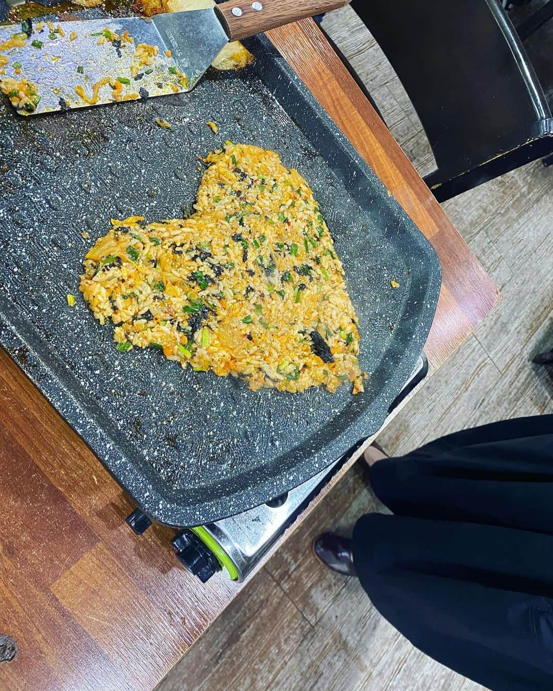 後関好宏さんのインスタグラム写真 - (後関好宏Instagram)「数年振りの🇰🇷韓国旅行へ！！  屋台👉ウナギ👉牛肉ホタテアワビ👉タッカンマリ👉冷麺👉カヌレ&エッグタルト👉サムギョプサル&焼き飯。  日本でも韓国料理よく食べるんですが、やっぱり本場は違いますね。どれも最高でした、また行きたい！！  #韓国 #ソウル #Seoul #잘먹었습니다」6月26日 8時36分 - gosekky