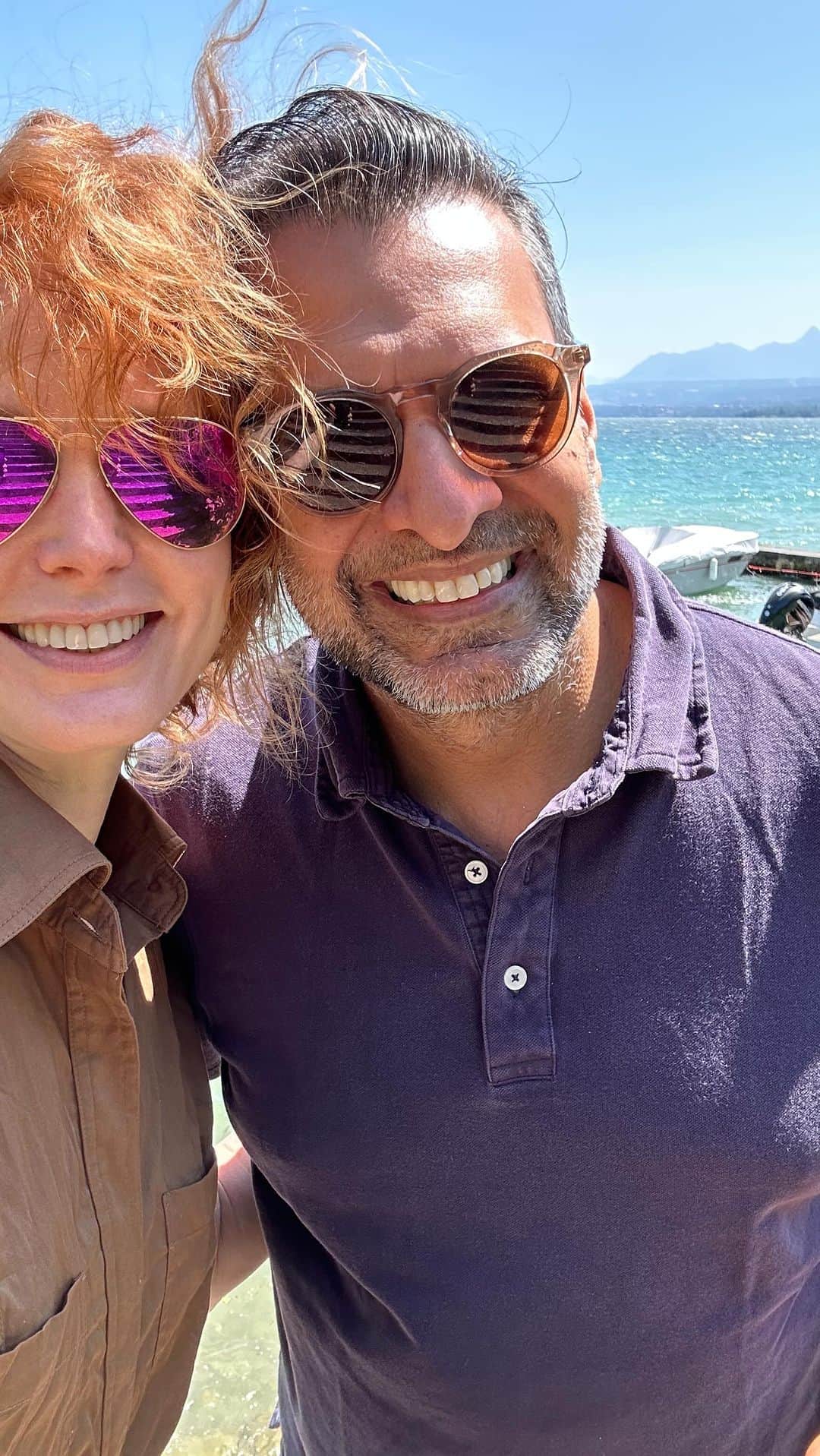 のインスタグラム：「HAPPY BIG BIRTHDAY to my beloved @riazrpatel 🎂 there are not enough words to suffice - but when i think of my chosen family, this is the very definition ❤️ thank you to @myleslax and riaz for this completely magical three day weekend on lake geneva to celebrate, with these extraordinary friends. no one throws a destination celebration like they do… what a gift to be a part of it! heart full. riaz - you are just getting started with all that is right around the corner and i am SO proud for you, so honored to be your friend. may your 50th be the first page of the very best chapter yet ❤️❤️❤️❤️ILYAMAIPTLAP ❤️❤️❤️❤️」
