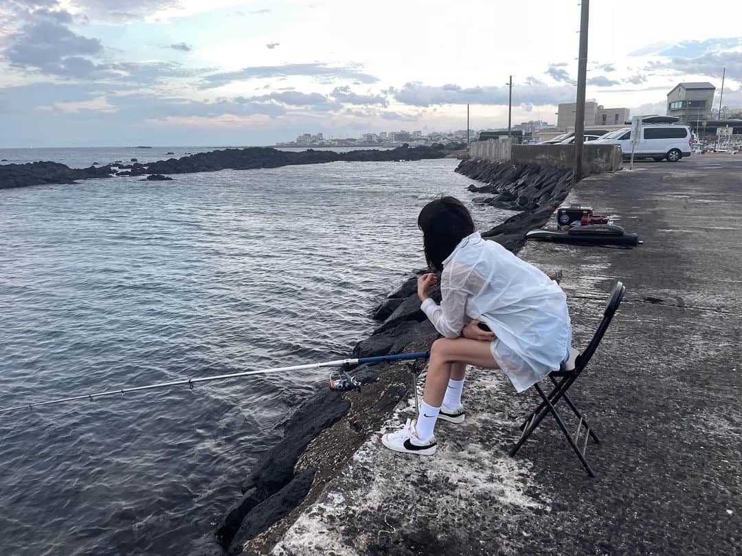 カン・イェウォンさんのインスタグラム写真 - (カン・イェウォンInstagram)「한치 잡으셨어요?  만나는거죠😀」6月26日 19時43分 - kangyewon0315