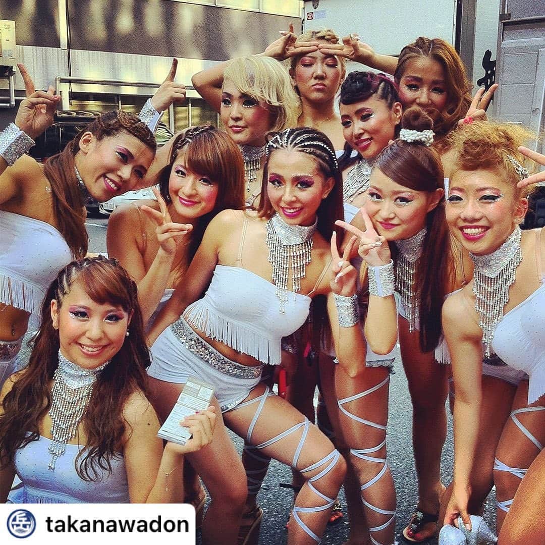 のインスタグラム：「月日が流れるのは早いもので…12年前とゆうのがビックリです🫢笑  朝までクラブでgogo dancerやって、仮眠とってからの熱〜いリハ🎶  若いから出来たスケジュール笑  燃えて楽しかった、Legend Tokyoだったなぁ💃🎶🔥  とゆう訳で、さて、私はどれでしょーか？  #legendtokyo #🔥 #12yearsold  👇👇  1２年前の夏、Legend Tokyoに挑戦した。皆んな立派に成長し、また幸せな家庭を築いている。 なんか嬉しい。akaneは大学一年生、この頃からバブリーでした！」