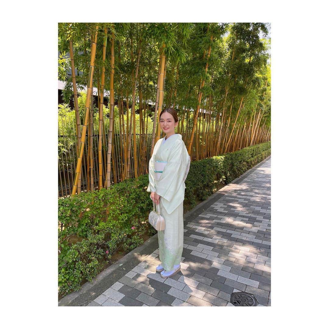 後藤晴菜のインスタグラム：「週末は家族で結婚式へ。 淡いグリーンの訪問着に水色の小物を合わせて涼やかなコーディネートになりました💚🩵 結ぶと短い毛が出てきてしまうくらいのボブですが、こんなに綺麗にまとめてもらえてびっくり嬉しかったです🫶 短いヘアの参考になれば…ということで載せてみます🤭  #happywedding  #kimono」