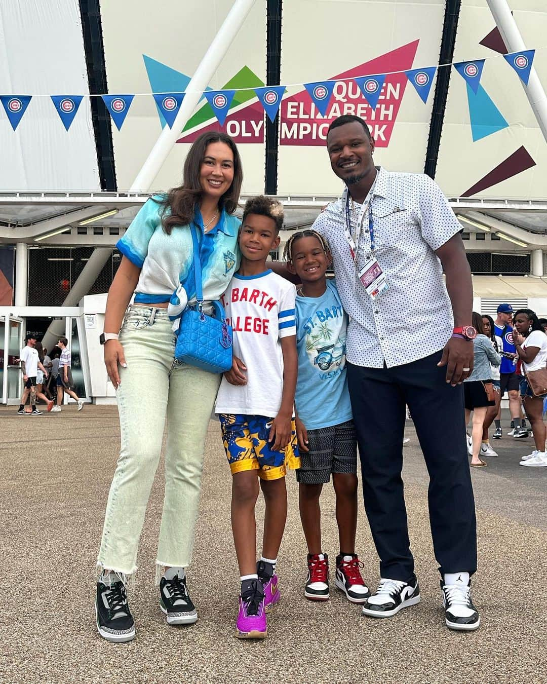 アダム・ジョーンズのインスタグラム：「What an amazing #LondonSeries @mlb  @adamjonespod」