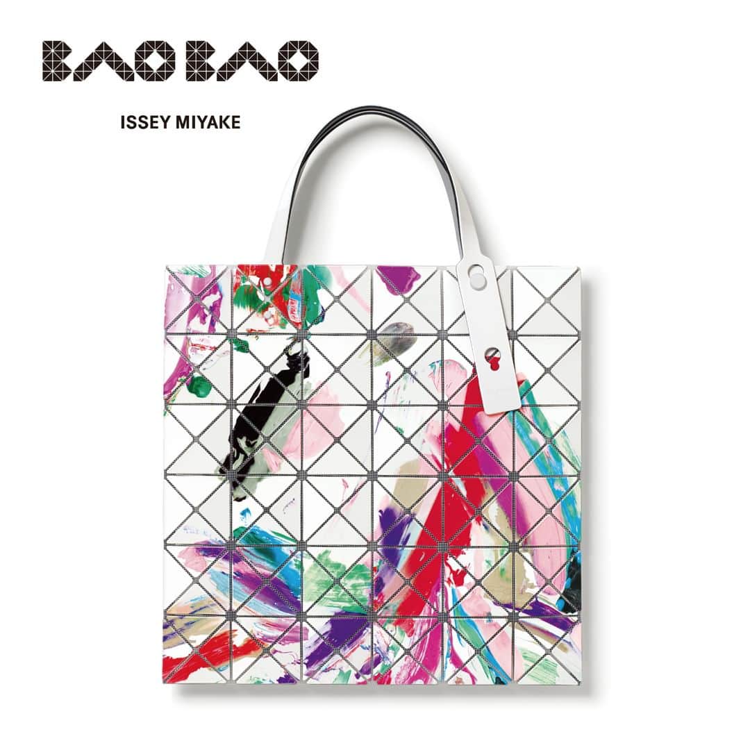 BAO BAO ISSEY MIYAKE Official Instagram accountのインスタグラム：「AUTUMN WINTER 2023 "PALETTE"  Release Month: July, 2023 *The release month might be different in each country.  #baobaoisseymiyake  #baobao #isseymiyake #baobaoisseymiyakeAW23」