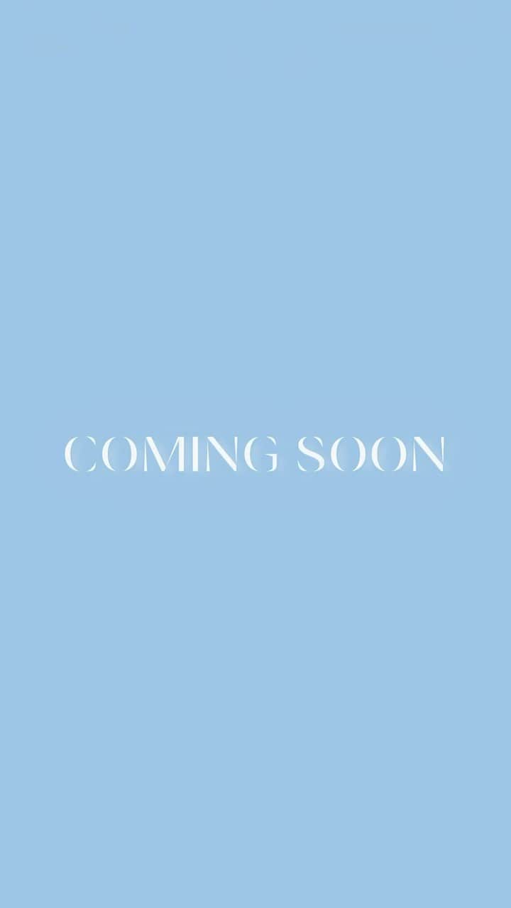 Sarah Angiusのインスタグラム：「Coming soon🥹😭」