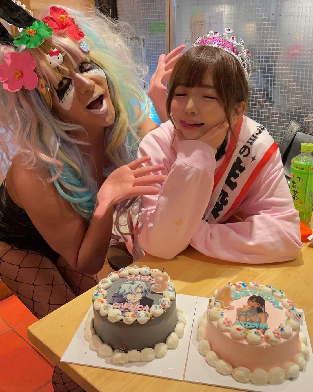 佐倉絆さんのインスタグラム写真 - (佐倉絆Instagram)「今年もたくさんのお誕生日祝いありがとうございました🎂  #ゴミゼロの日 #覚えやすい #誕生日 #34歳 #もう若くない #気持ちは若い #飲み方も若い #いつメンと #いつファン？ #大好き」6月26日 20時07分 - kizunasakura