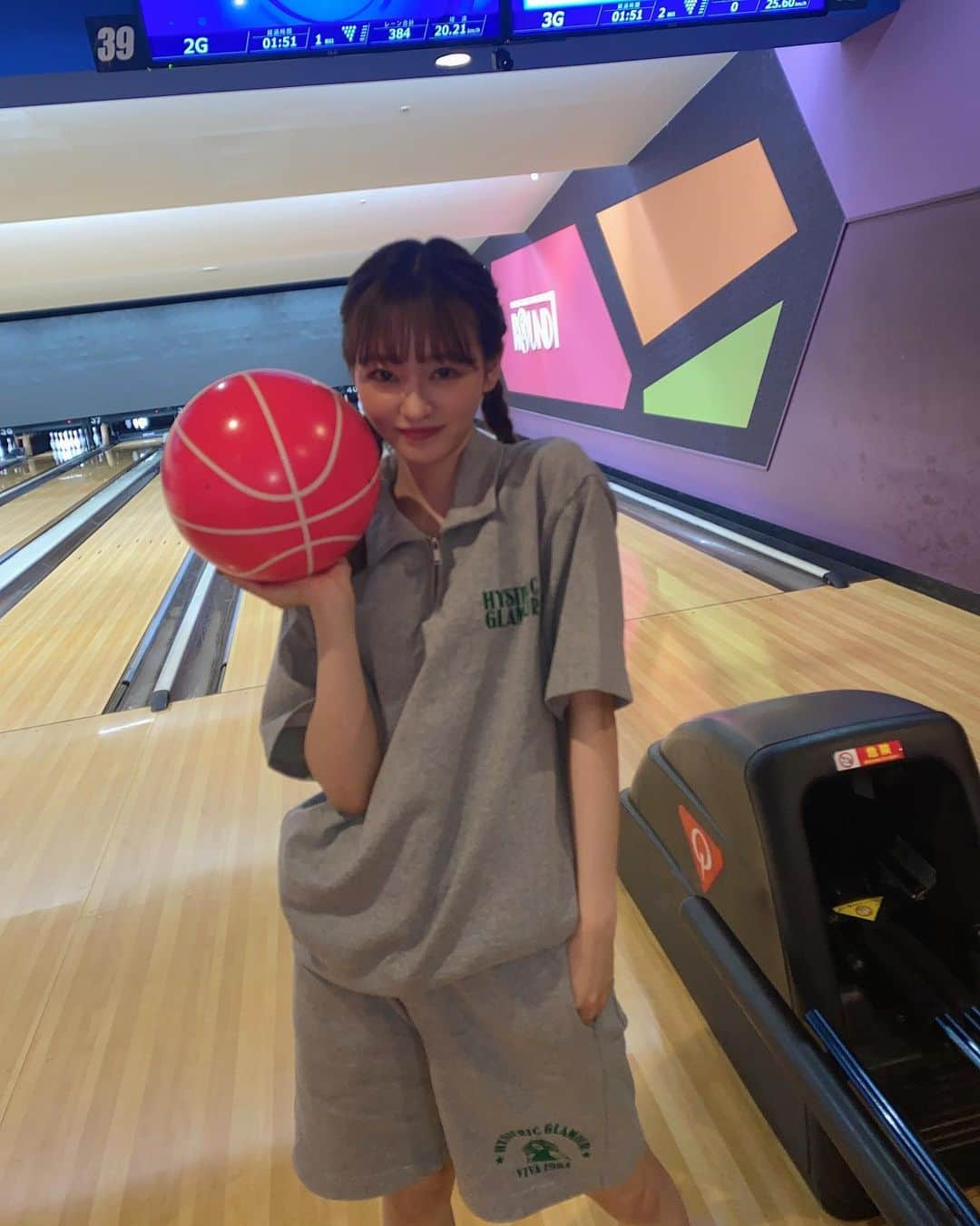 橘二葉さんのインスタグラム写真 - (橘二葉Instagram)「久々にボーリング🎳 みんなでワイワイ楽しかった！  最初調子良かったんだけど だんだんとスコア悪くなってった🙂  次の日は安定に筋肉痛。」6月26日 20時14分 - futaba_tachibana_tpd