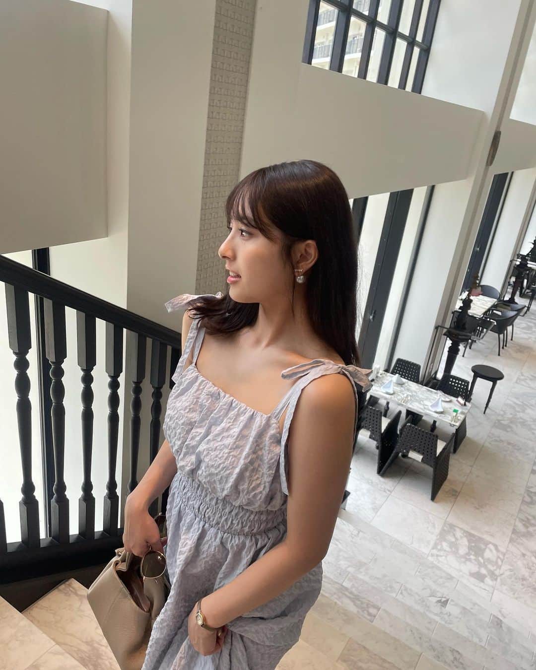 大和田南那さんのインスタグラム写真 - (大和田南那Instagram)「大好きな沖縄へ✈️🤍 荷物はこのバックと 大きめトートのみのミニマルで🧳  雨予報だったけど晴れてよかった~  ちょこちょこ載せていきます🌙  #沖縄旅行 #沖縄ホテル #ホテルモントレ沖縄 #恩納村ホテル」6月26日 20時19分 - nanaowada_official