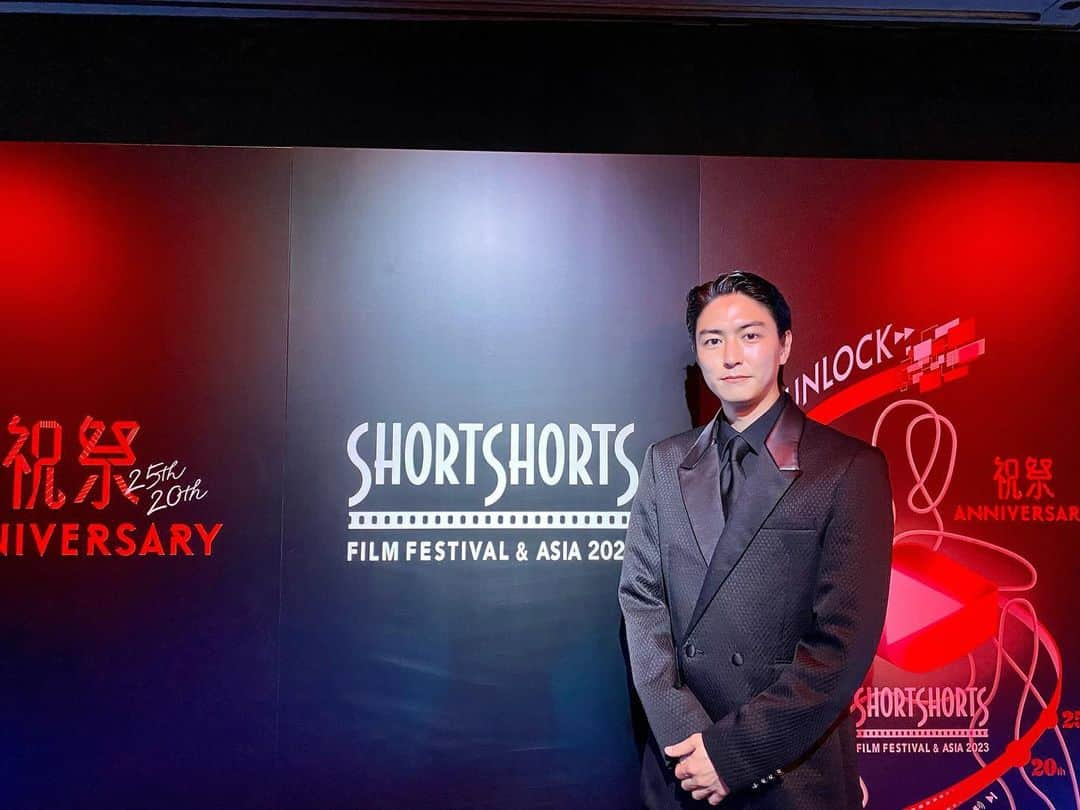 稲葉友さんのインスタグラム写真 - (稲葉友Instagram)「国際短編映画祭「SHORTSHORTS  FILM FESTIVAL&ASIA 2023」 アニメーション部門審査員として参加させて頂きました。  短編映画を観て、作品について話し合い、今日の映画祭当日も、全てが特別な体験でした。このような機会を頂けたことに心から感謝いたします。  映画が持つ力やそれを支えるたくさんの方々のエネルギーの中にいられて幸せな時間でした。  改めて受賞された皆様おめでとうございます。  自分も俳優として映画界に微力を恐れず携わっていけたらと思います。  #SSFFAC2023  #ショートフィルムフェス #SSFF」6月26日 20時34分 - lespros_inaba0112