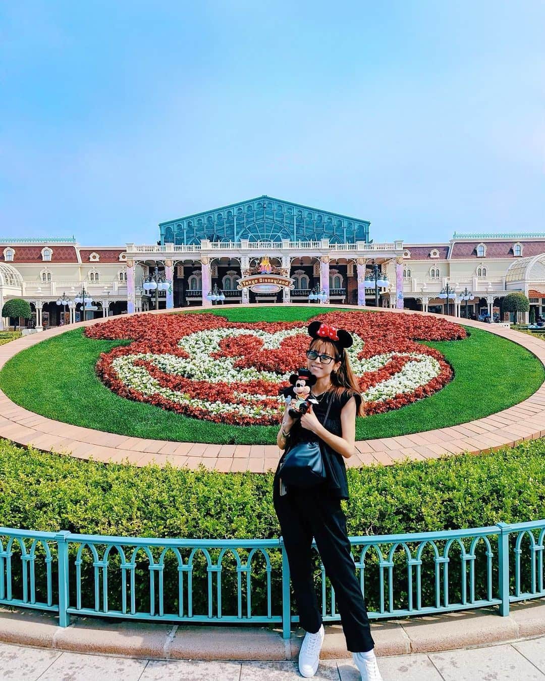 若槻千夏さんのインスタグラム写真 - (若槻千夏Instagram)「Disneyland 日和🌈🏰🌈  Disney land 40周年で更に可愛かった❤️🐭❤️」6月26日 20時39分 - wakatsukichinatsu