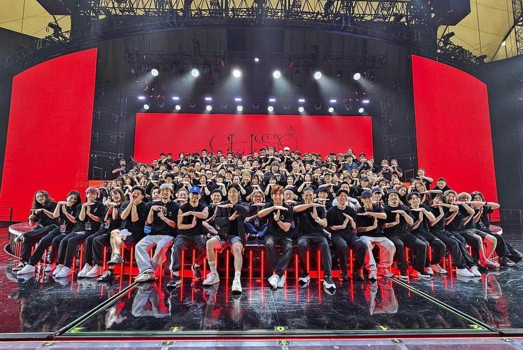 チャンミンさんのインスタグラム写真 - (チャンミンInstagram)「‘Tohoshinki Live tour 2023 Classyc’  20回の公演が全部無事に終わりました。  幸せが溢れる時間でした♪  本当にありがとうございました❤️  #WeareT」6月26日 20時47分 - changmin88