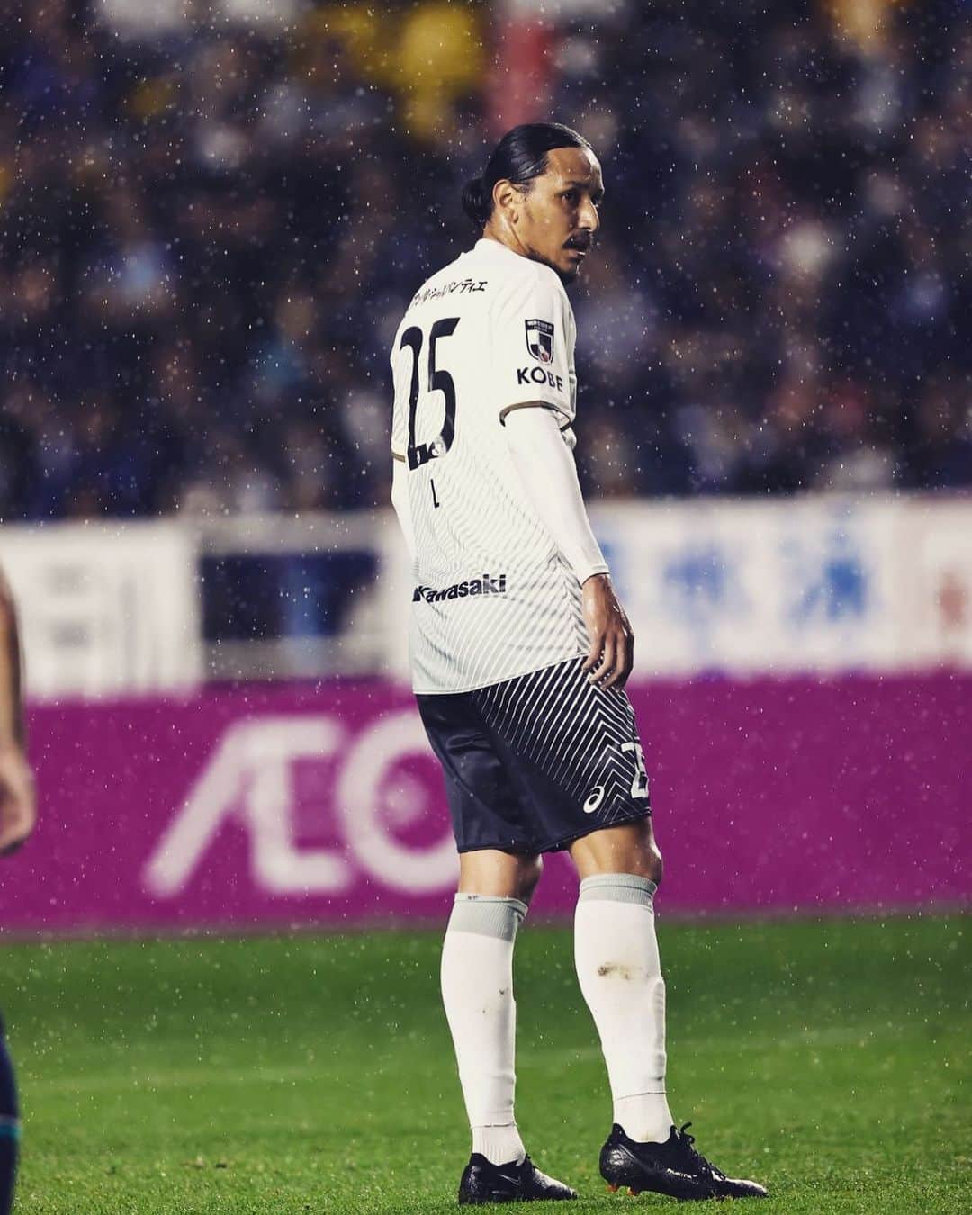 大崎玲央のインスタグラム：「+3 #visselkobe #ヴィッセル神戸」