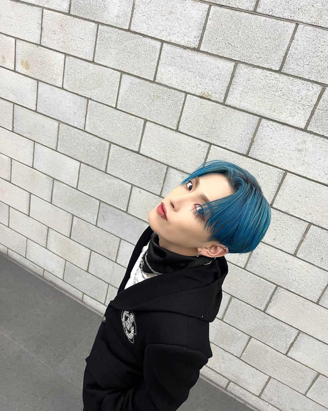 ATEEZさんのインスタグラム写真 - (ATEEZInstagram)「[#Hong_stagram] 💙💙💙💙💙💙💙💙  #ATEEZ #에이티즈 #HONGJOONG #홍중」6月26日 12時32分 - ateez_official_