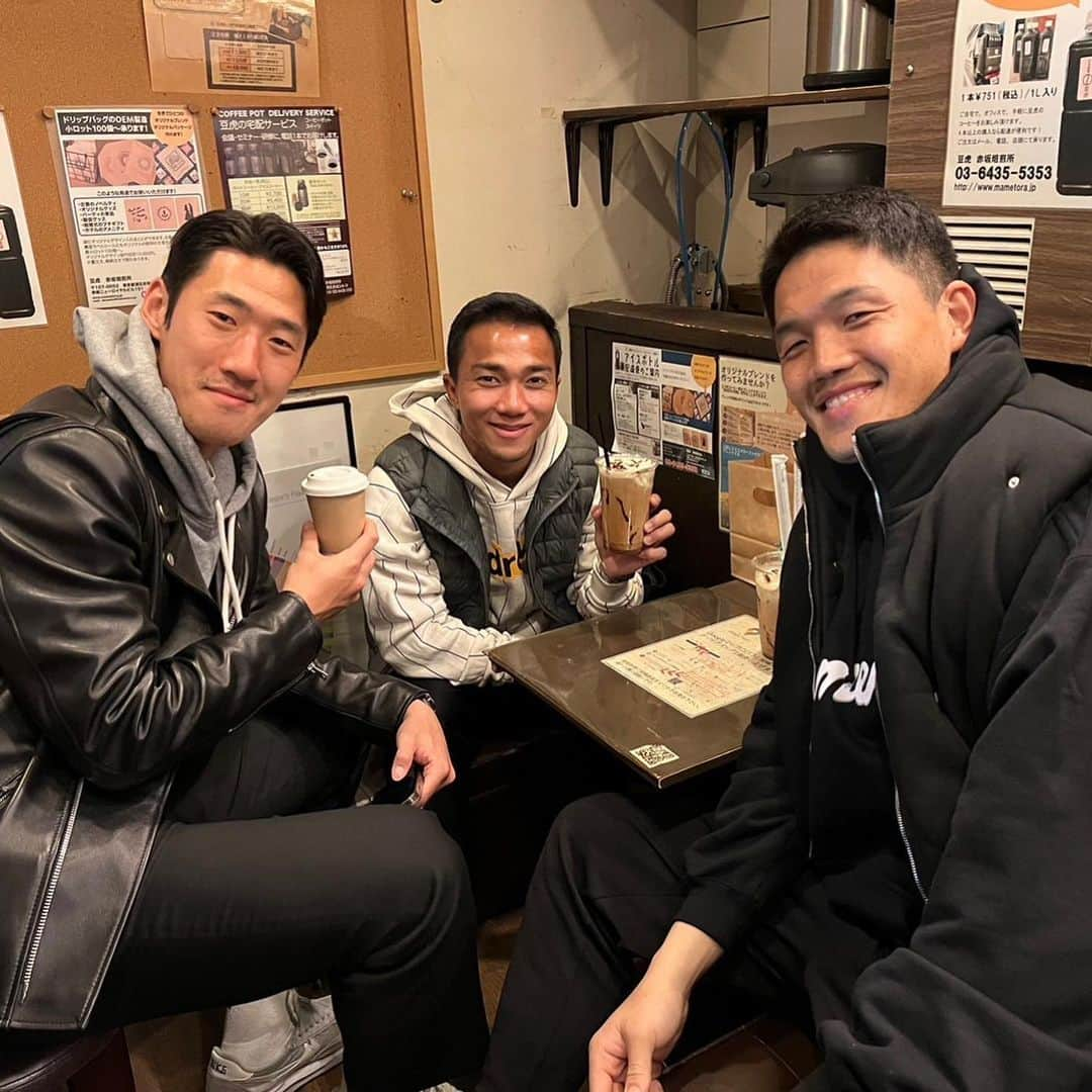 チョン・ソンリョンさんのインスタグラム写真 - (チョン・ソンリョンInstagram)「함께한 순간들 고마워 차나팁 항상 응원해🥰🙌 @jaychanathip 🙏」6月26日 13時10分 - jung.sung.ryong