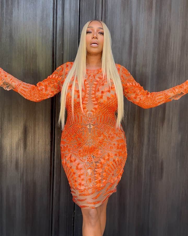 ネネ・リークスのインスタグラム：「I missed the carpet with all the chaos but I did NOT miss the moment!  More come  #BETAwards2023  #softera @casze_  @jessicarich  @2gifted.hands」
