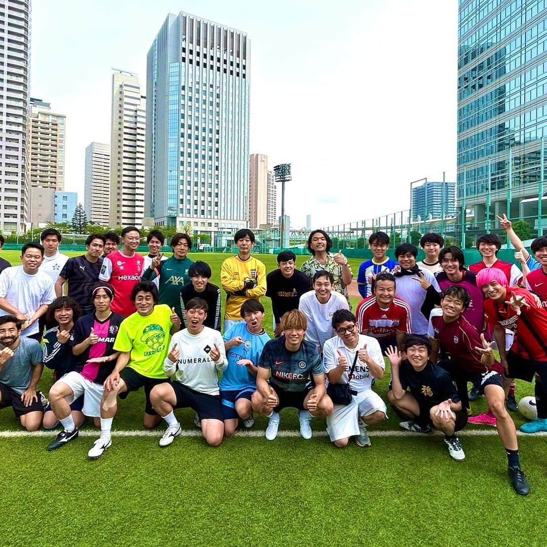 のインスタグラム：「まさかの日本代表板倉選手とサッカーさせて頂きました⚽️  私GKなのですが、スーパー弾丸ミドル決められました😳  決められて嬉しかったゴールははじめてです🥅  プロはやっぱり凄い‼️  ありがとうございました🙇  #日本代表 #もりちゃんずユナイテッド  #サッカー #♾️ホール」