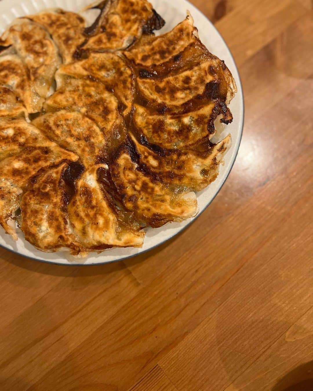 大浦育子さんのインスタグラム写真 - (大浦育子Instagram)「最近のお家ご飯。 夏に食べたくなるメニューが多め。 冷蔵庫の食材見て、今日は何作ろうかな〜って考えてる時間が好きかもしれない。 昨夜のカオマンガイは炊飯器ひとつでできました👍 . #おうちごはん  #自炊#料理#育ごはん」6月26日 14時09分 - ikuko_oura