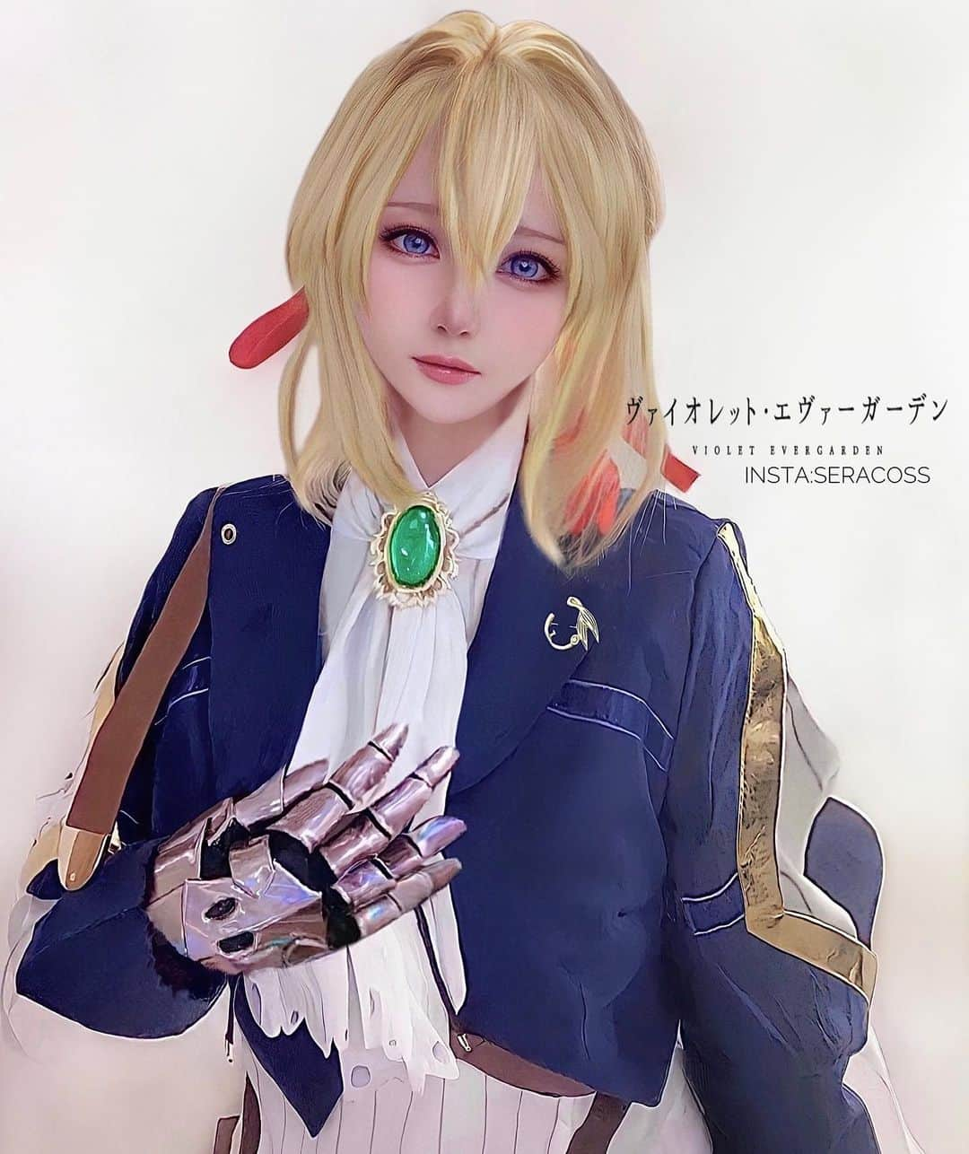 せら☆こすのインスタグラム：「my cosplay #violetevergarden  @seracoss  全てが尊いアニメ🥲🌸  ※コスチュームのベルト部分がとれてることに気が付かなかったのでベルト付いてません😣多分床に落ちてた  ※ Thank you for supporting this costume 😆🌸 LULUNEKO🌸  . . . . . . . . . . . . . . 夏風邪は本当に治りにくいですね😣🙌今は喉の痛みから咳に変わってます🥲 もう寝る時とかかなり暑いけど、エアコンつけてみんな寝てるのかな？  💎info kofi support💎 My cospplay membership is looking for supporters💎 link is from my profile🫶🏻 thank u😆🫶🏻  #violetevergarden #violetevergardencosplay #violetevergardenedit #animecosplay #animegirl #animelover #animeart #animememes #animegirls #animeworld #kyotoanimation #ヴァイオレットエヴァーガーデン #animewaifu」