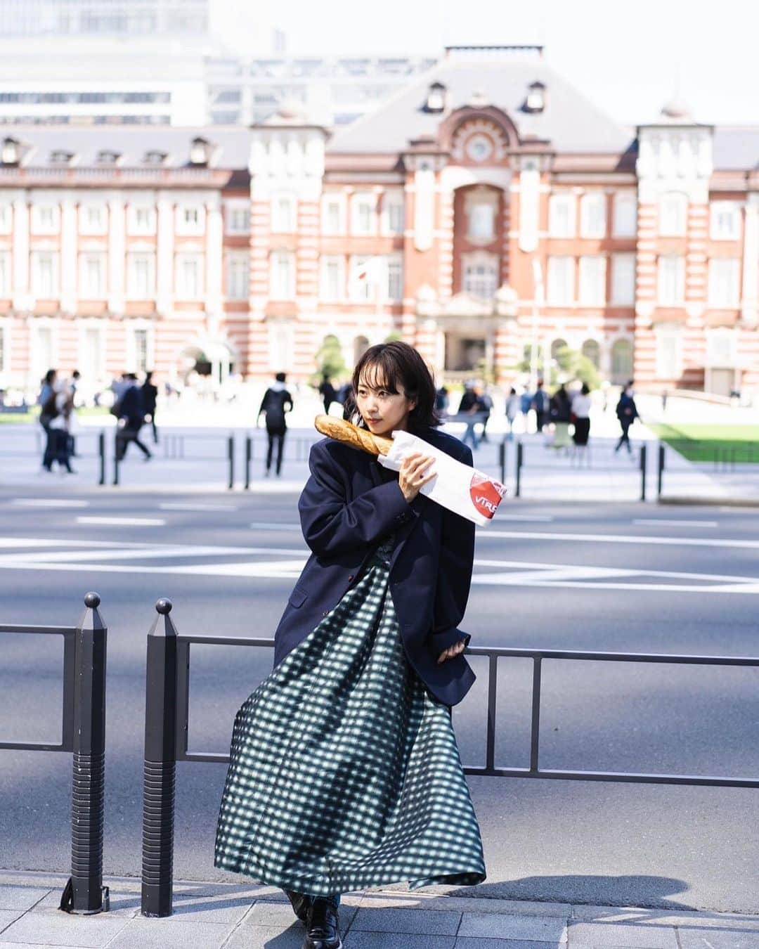 木南晴夏さんのインスタグラム写真 - (木南晴夏Instagram)「おとなの週末さんで 約7年間連載させていただいた #キナミトパン 今月号で最終回となりました  この連載があったから 今の私があるので 感謝カンシャの気持ちです🙏  ぜひご一読ください。  @otoshuweb   Photo📷 @photo_by_kinamisayaka」6月26日 15時17分 - kinamitopan