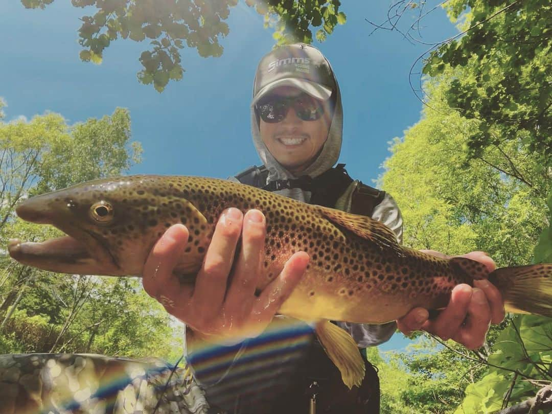 西大伍のインスタグラム：「🐟  #flyfishing #simmsfishing #patagoniaflyfishing #rlwinston #fishpond #sageflyfish」