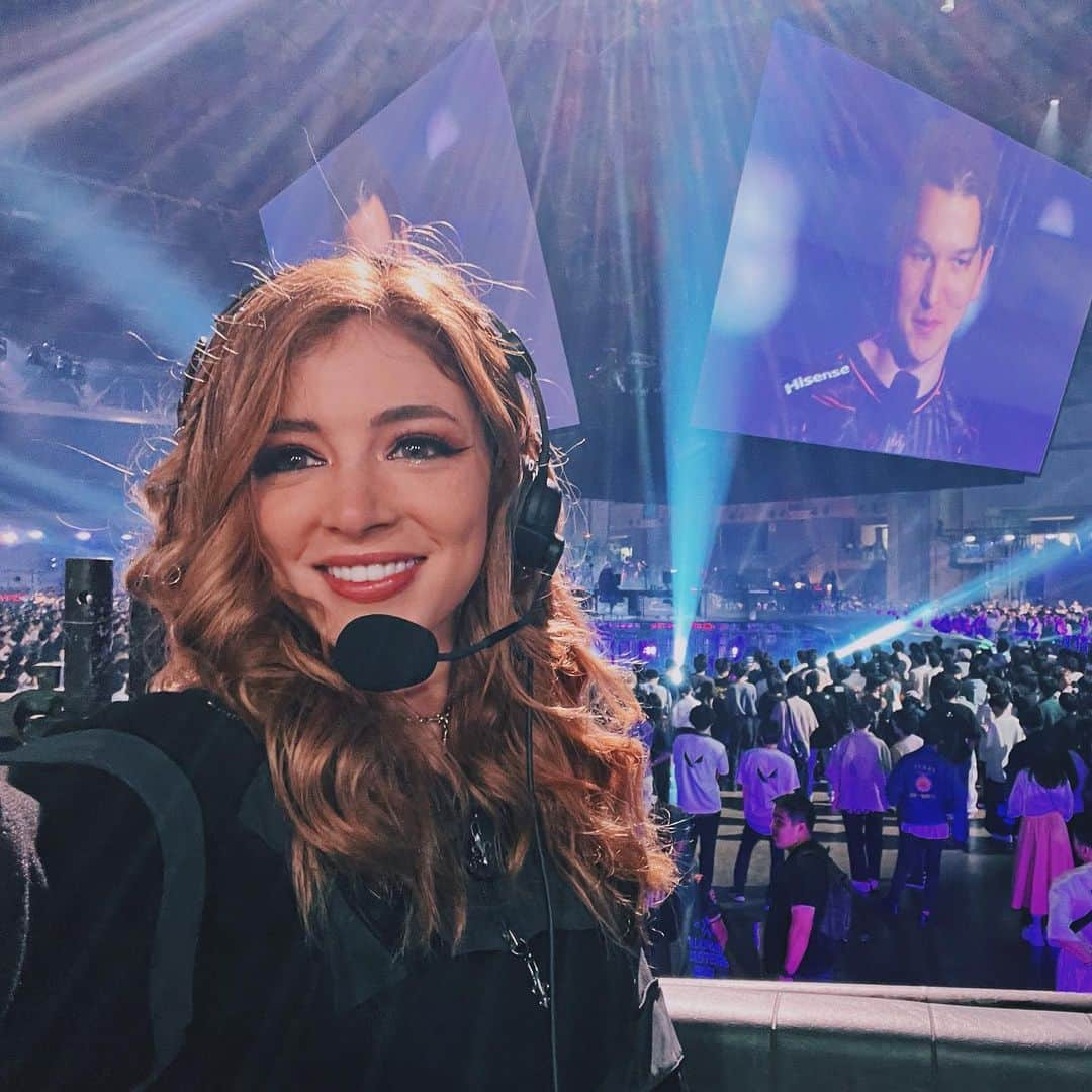 クリスシー・コスタンザさんのインスタグラム写真 - (クリスシー・コスタンザInstagram)「thank you for having me #valorantmasters #vcttokyo @valorantesports @riotgames ❤️」6月26日 15時31分 - chrissycostanza