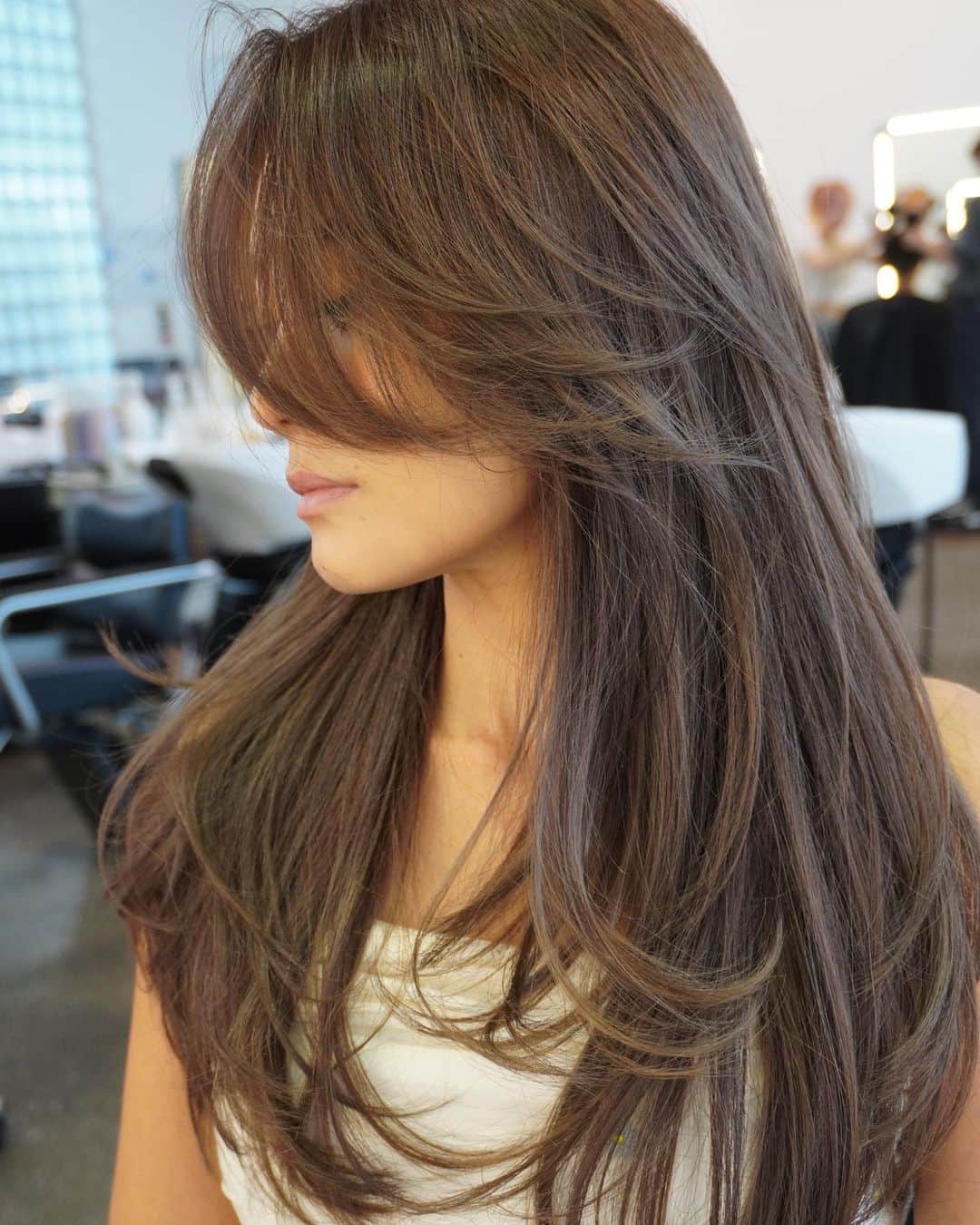 神能裕貴のインスタグラム：「Butterfly hair🦋＆Dark beach color🆕  #butterflyhair #butterflyhairclips  #butterflycut #layeredcut」